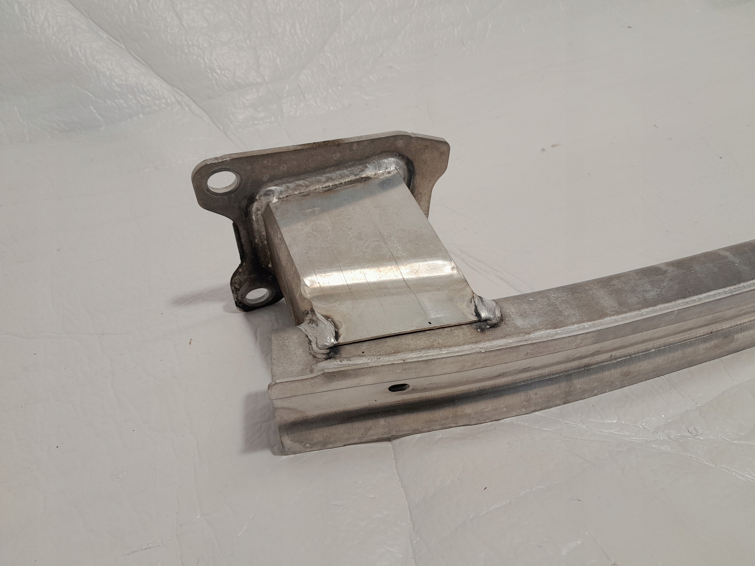AUDI A4 A5 F5 8W bumper support rear part 8W0807309