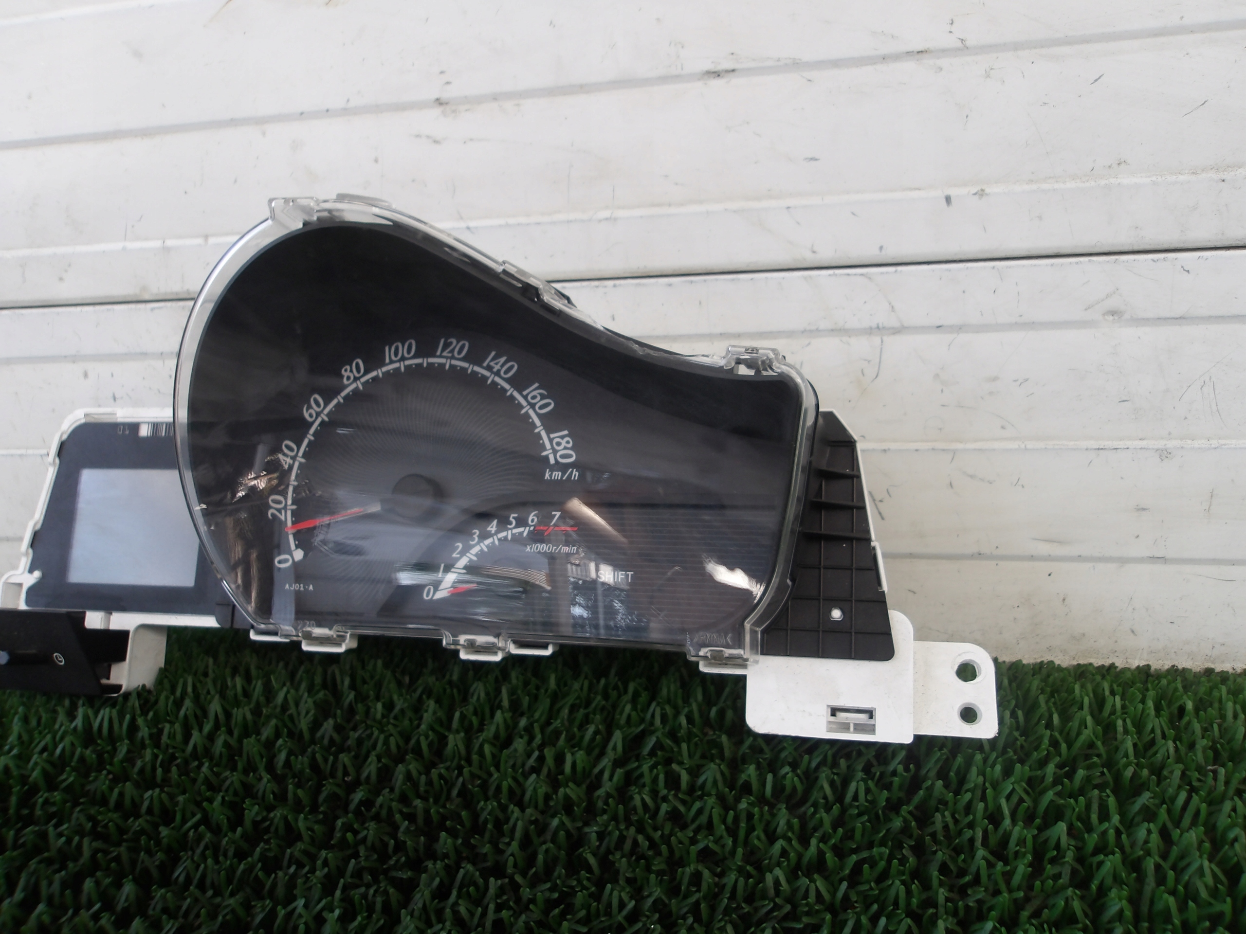 TOYOTA IQ 2008- 1.0 B dials dials 83800-74040-C