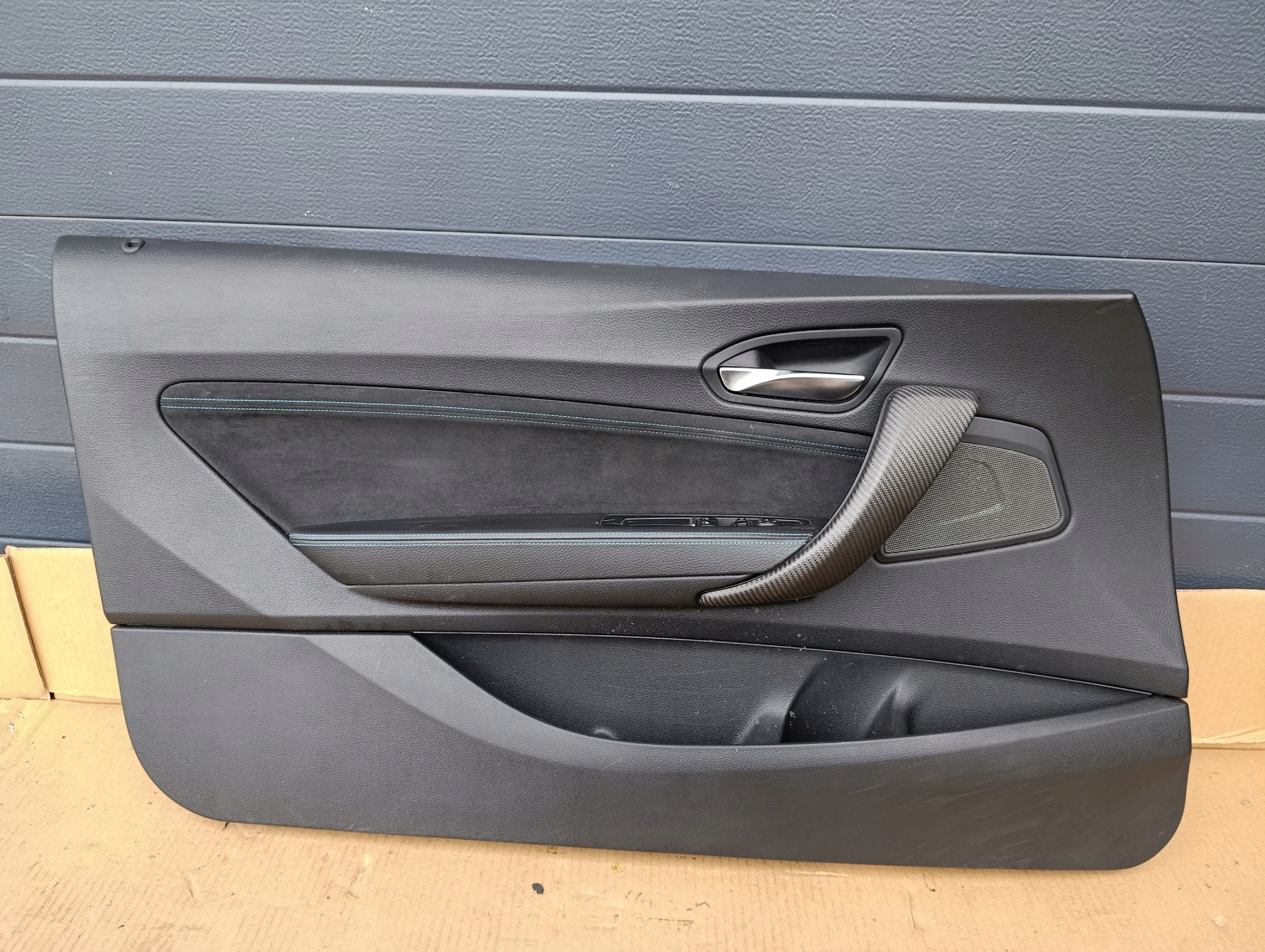 BMW M2 F87 обивка дверные карты левый 7268403