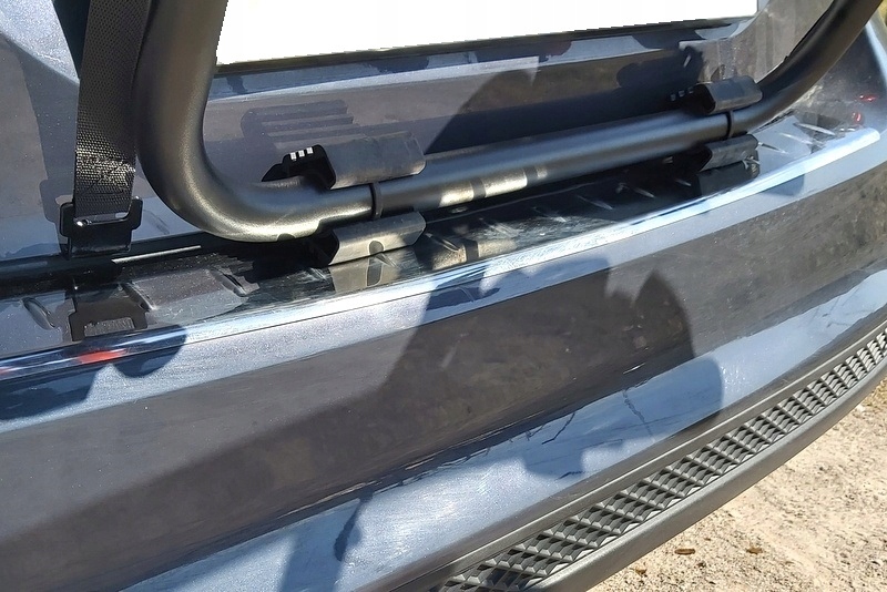 Bagaznik rowerowy Aguri MITSUBISHI Outlander 2014 Color black