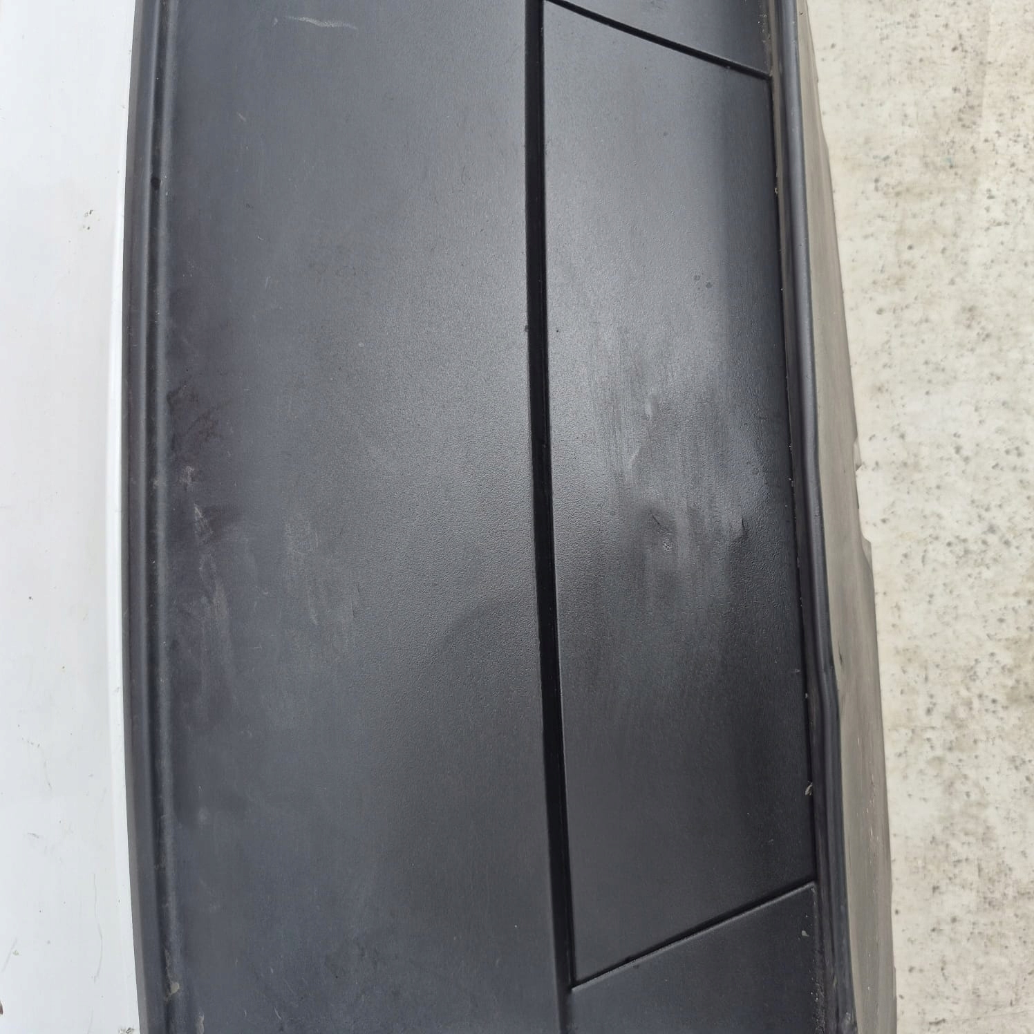 TESLA MODEL Y 20-> lökhárító far hátsó PDC