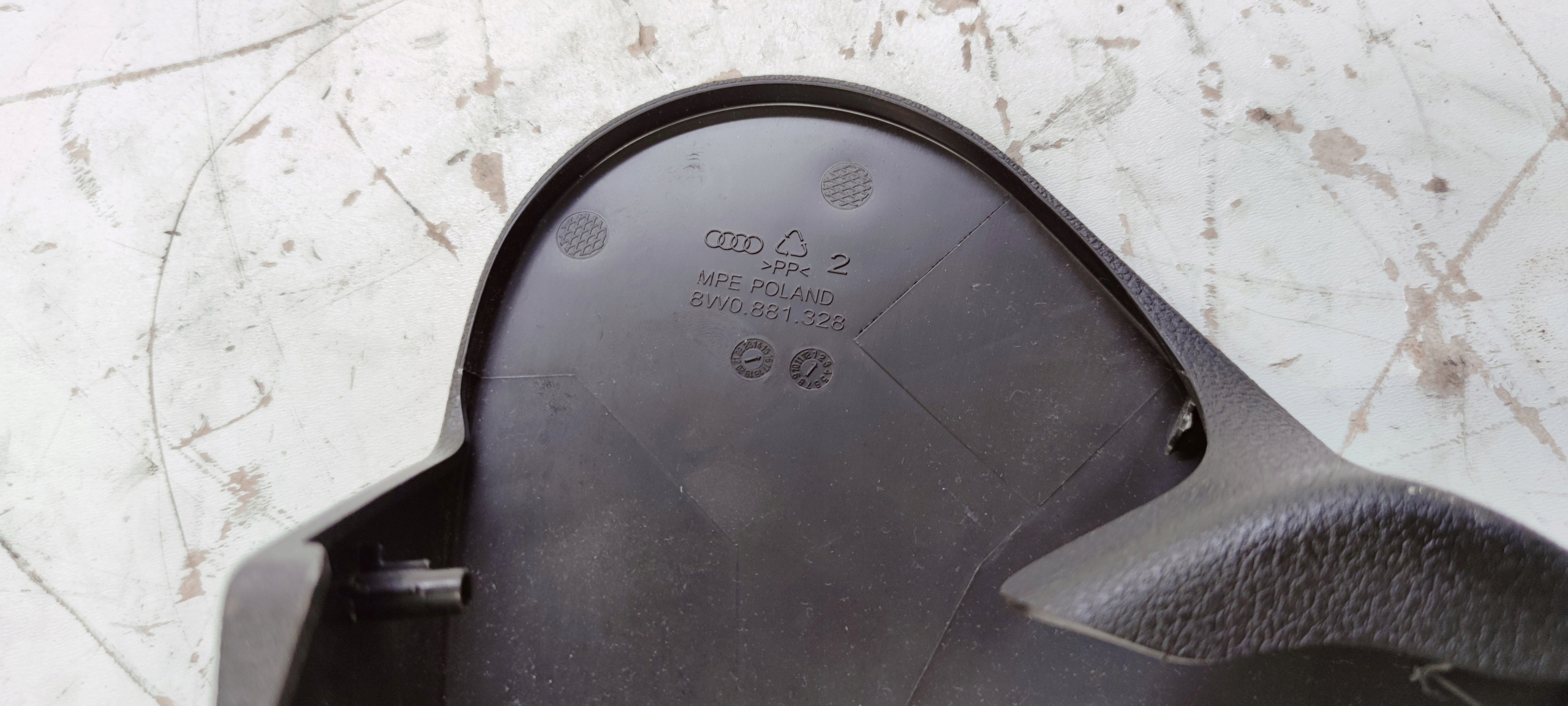 cover spoiler seat right AUDI A4 B9 8W0881328