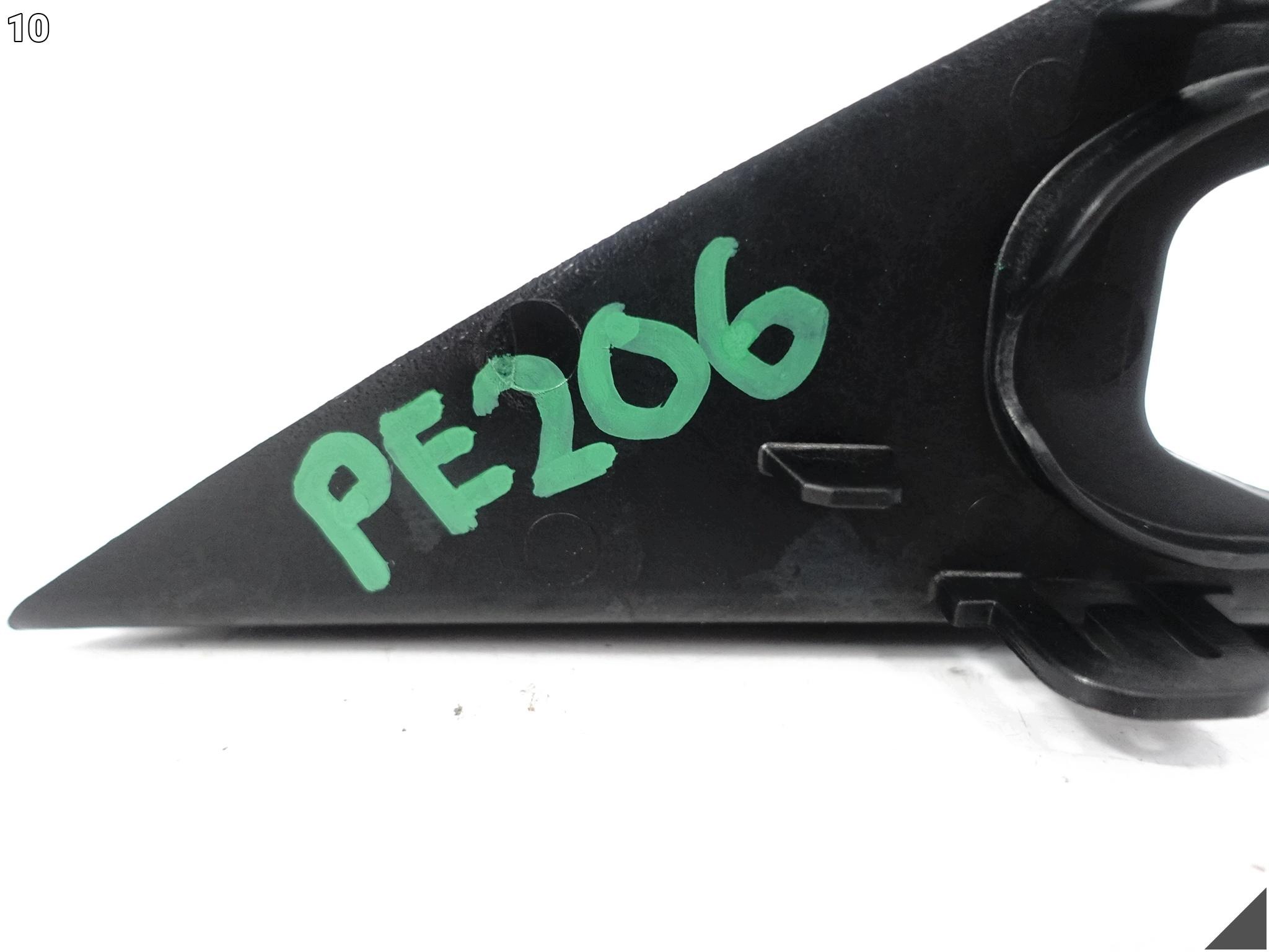 BMW 5 G60 G61 G68 m-packet 23- support holder console ZDRZAK right front