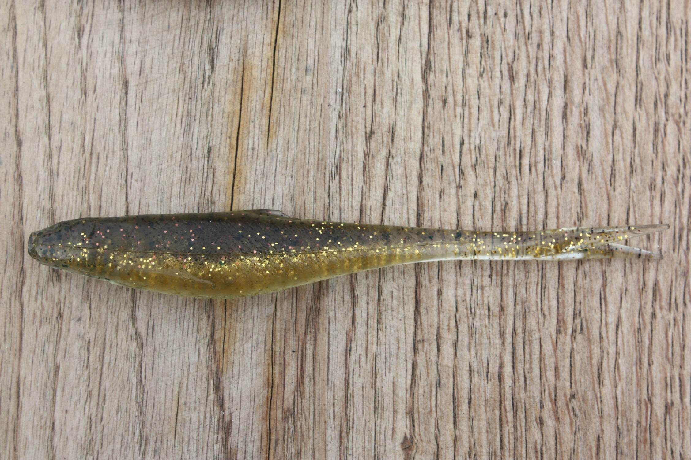 Guma Realistic Shad Matusiak Kiełb 12cm nr 022 Jaskółka