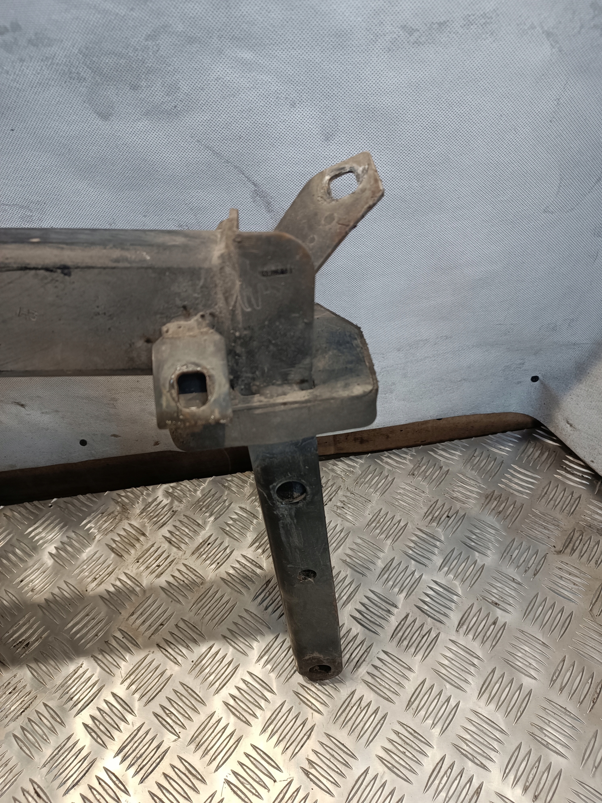 Gancio traino WESTFALIA AUDI A4B5 1.8B 1996r