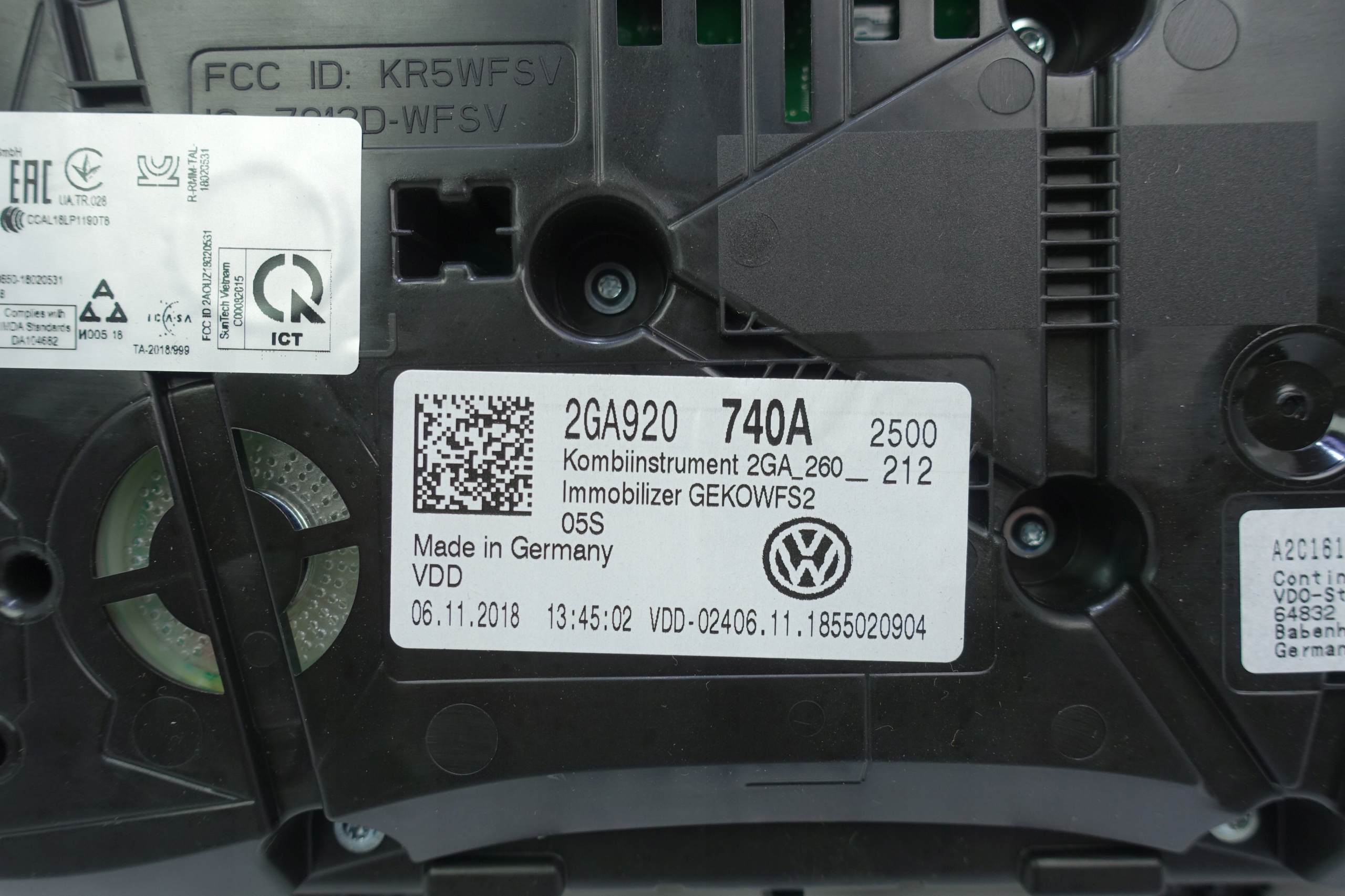 dials dials VW T-ROC 2GA 42712KM 2GA920740A