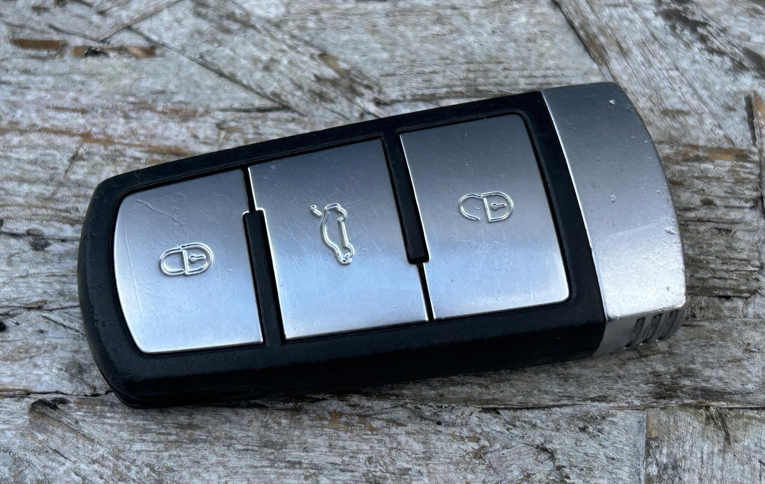 key PILOT VW PASSAT B7 10-14
