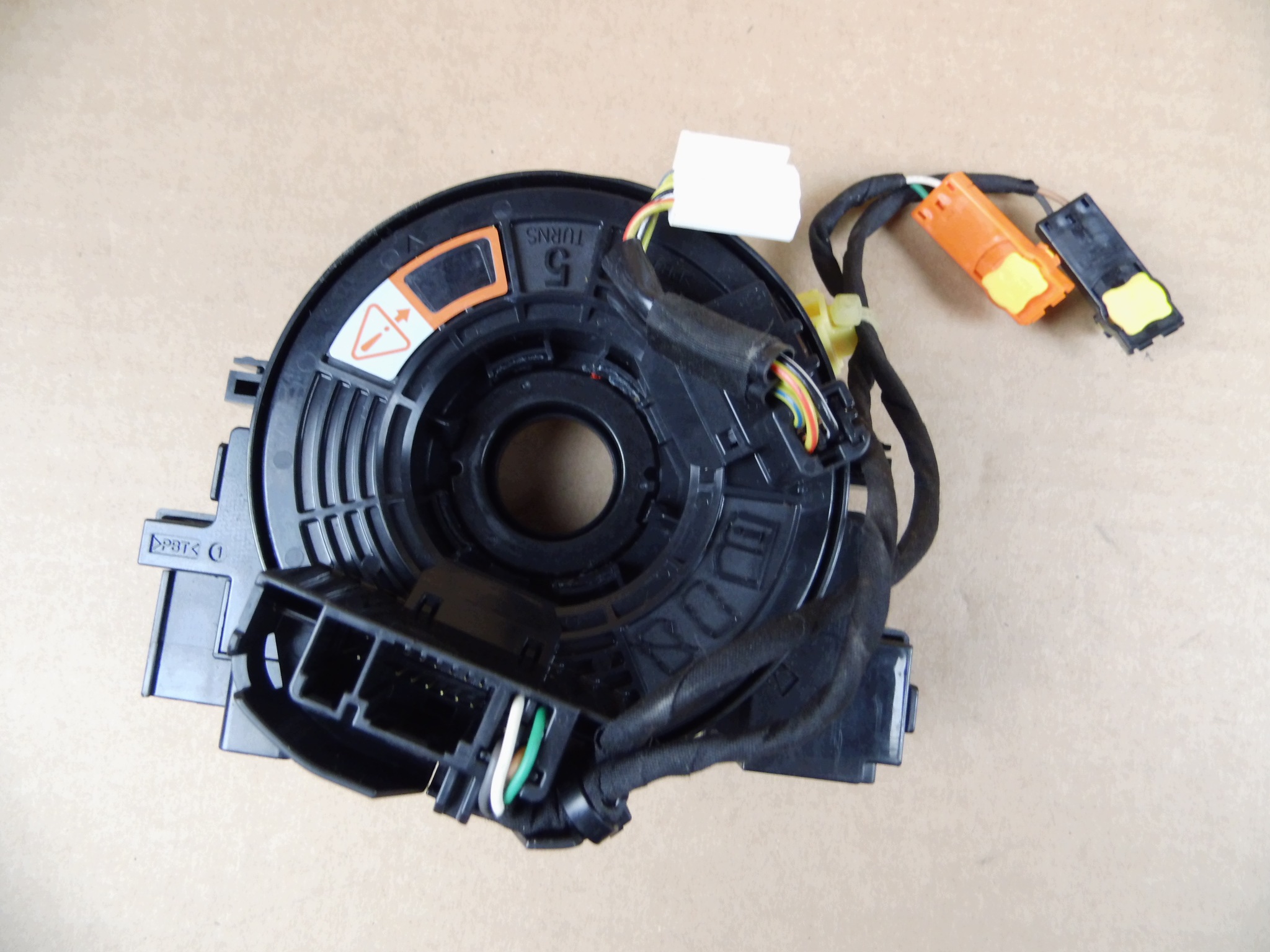 Lexus RX IV ES VI ring below steering wheel, 71SUG55