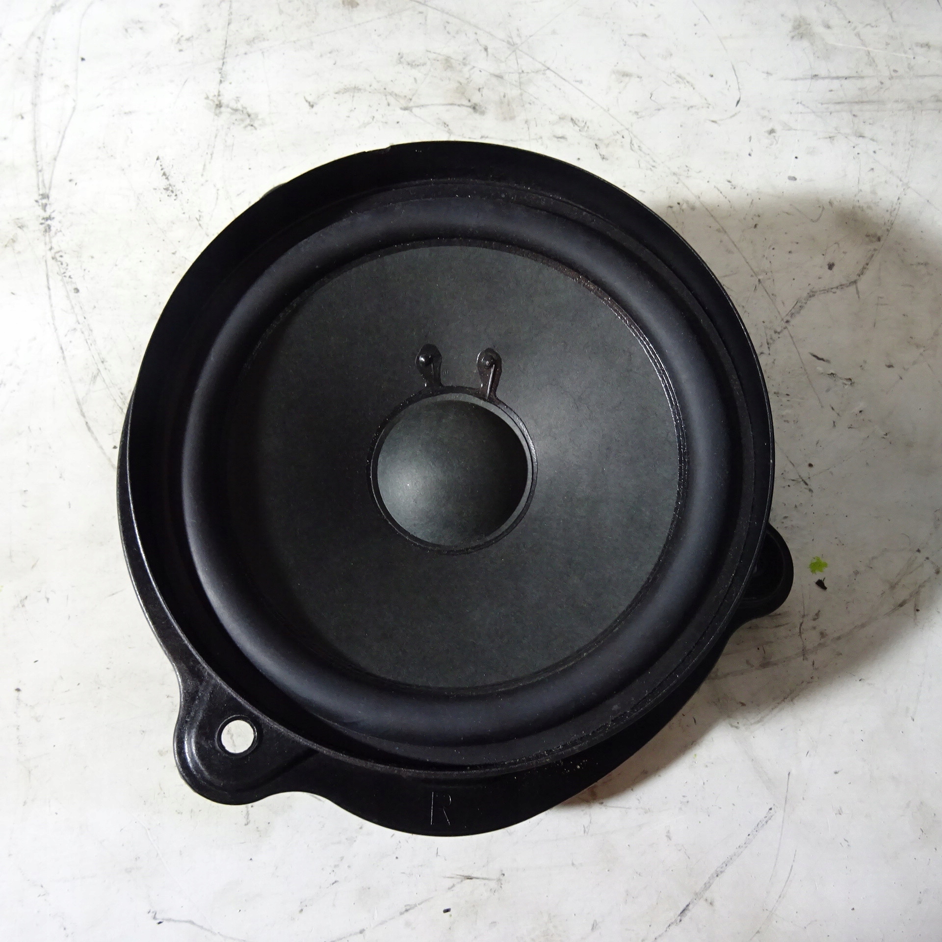 MERCEDES CLS C219 speaker rear part right A2198200502R