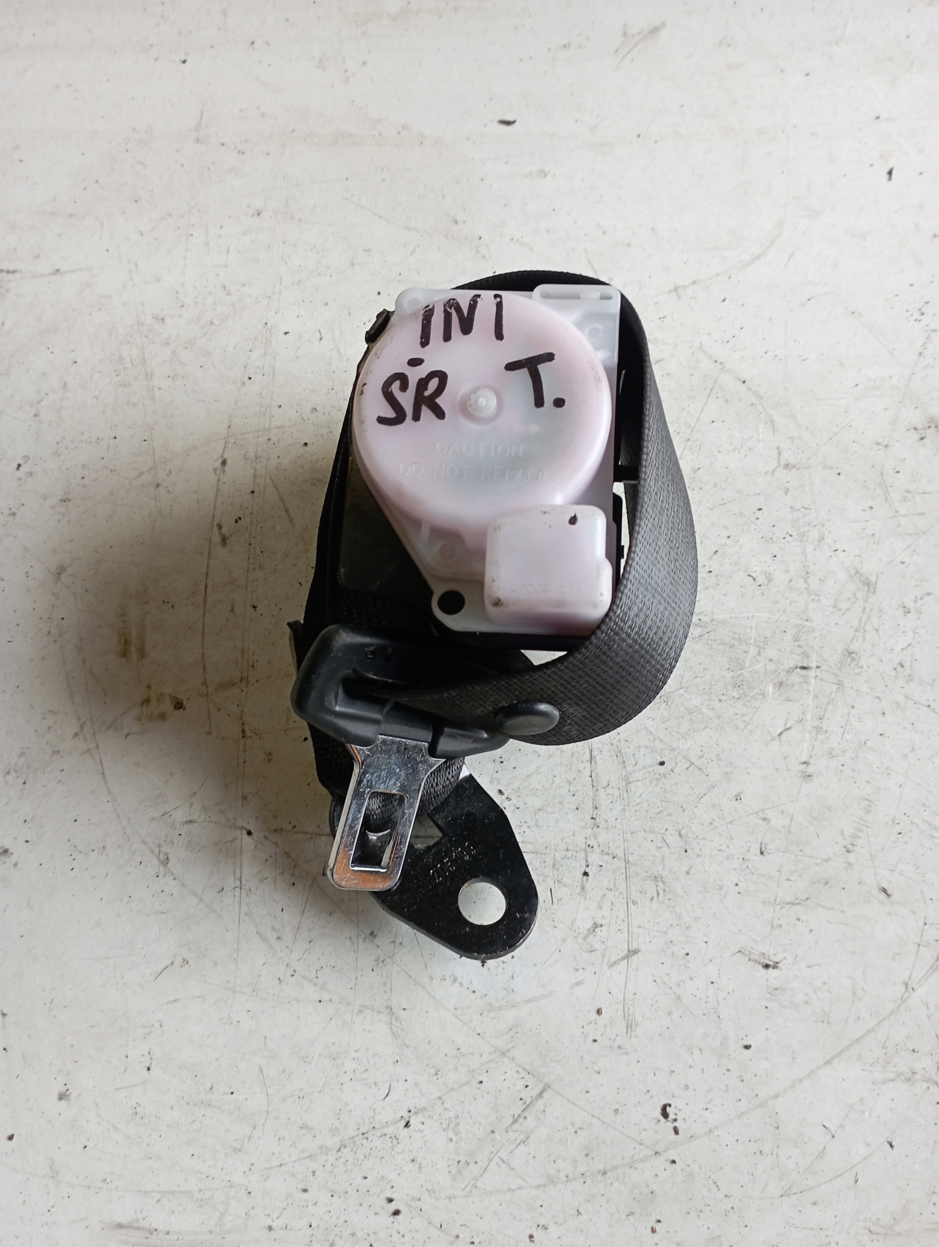 РЕМІНЬ ЗАДНІЙ ЗАДНІЙ ЦЕНТРАЛЬНИЙ OPEL INSIGNIA A 13267143