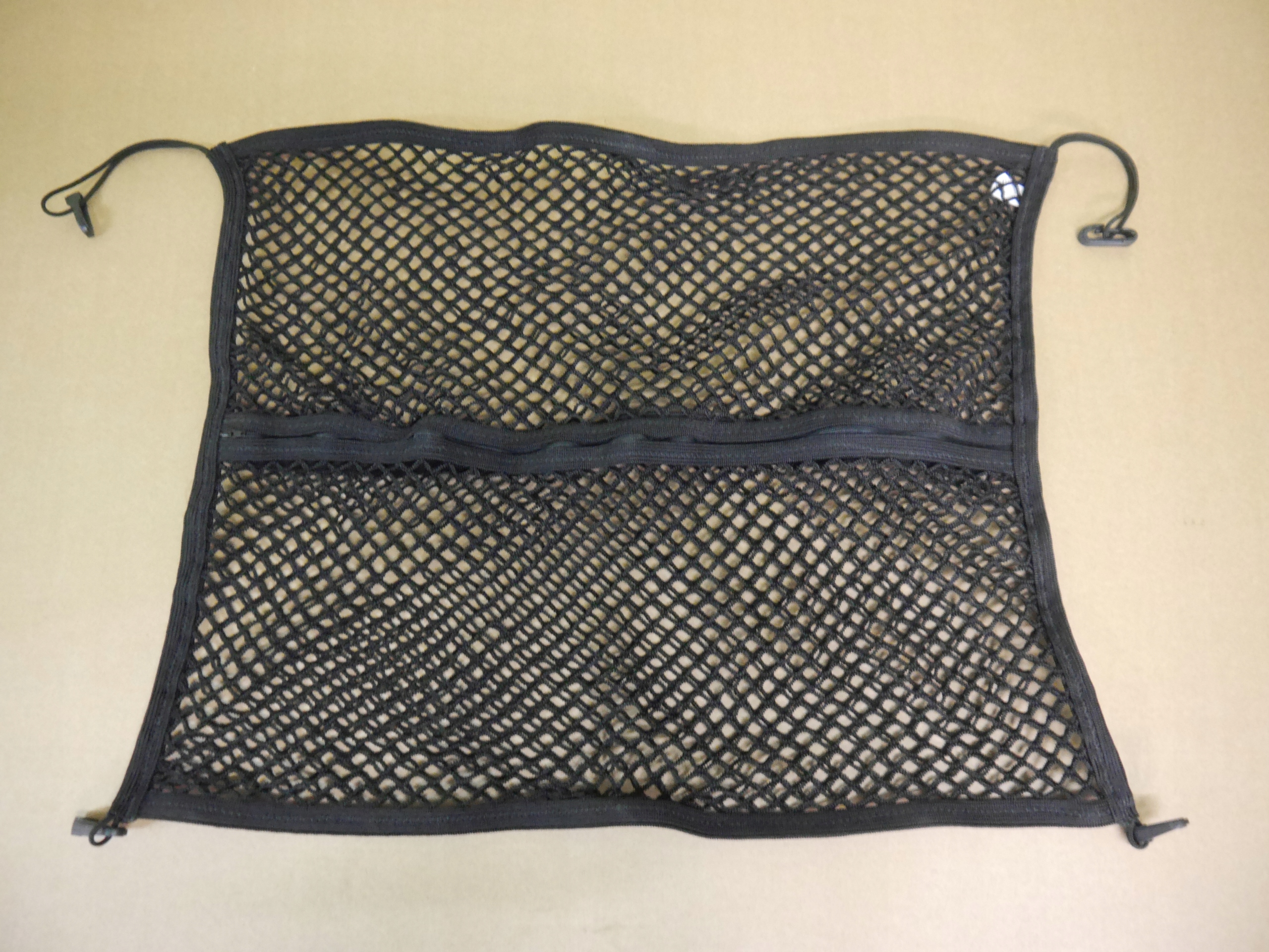 VW TIGUAN SIATKA MOCOWANIA BAGAZU 5NA867689