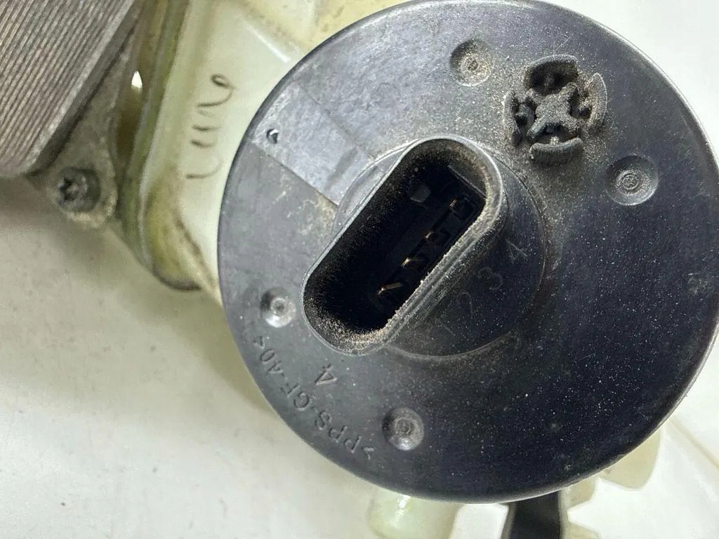 бачок расширительный tesla Модель 3 108824800D 14890891 2019