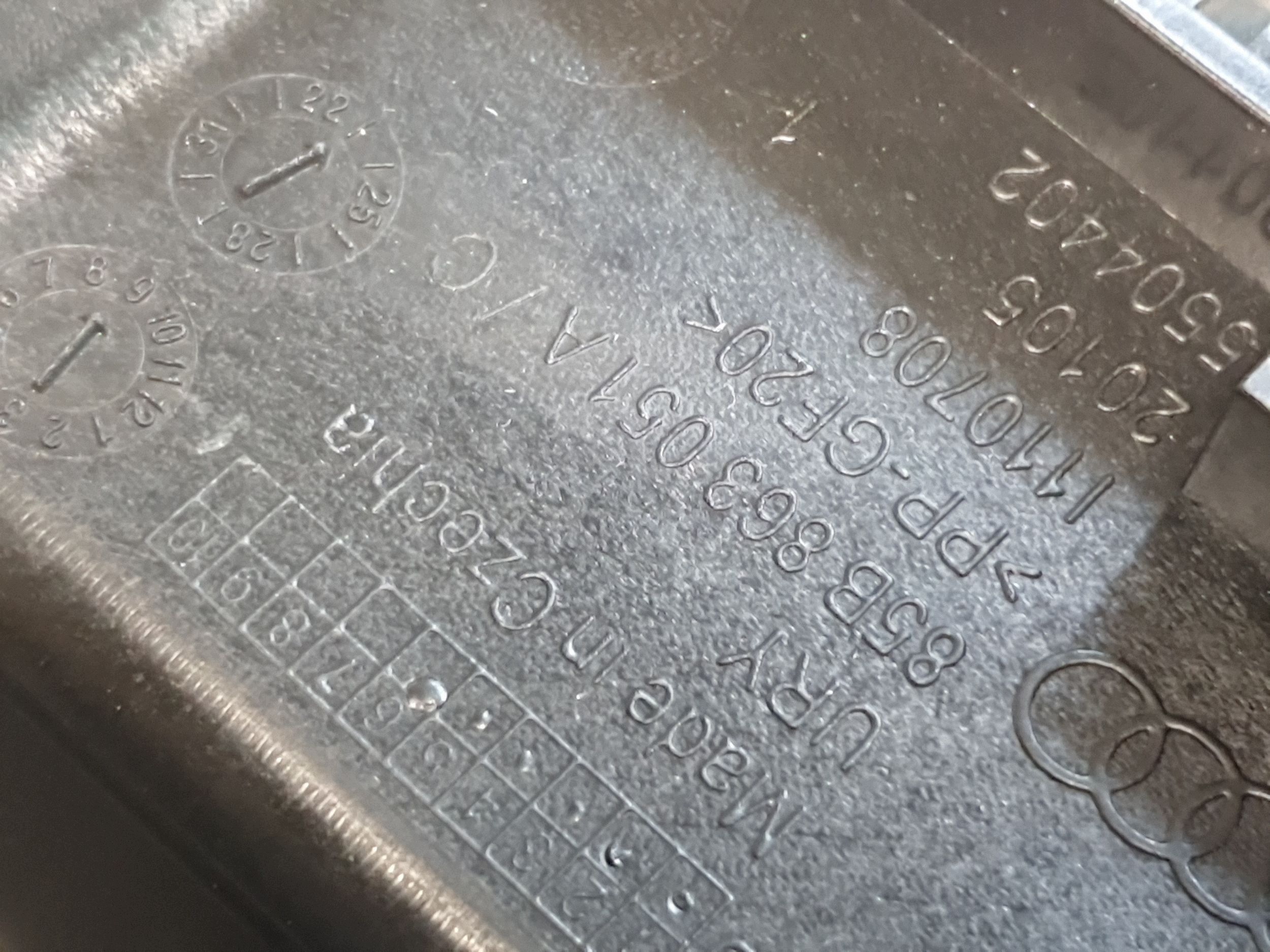 Audi SQ6 e-tron copertura grembialina tunnel telaio 85B863051A