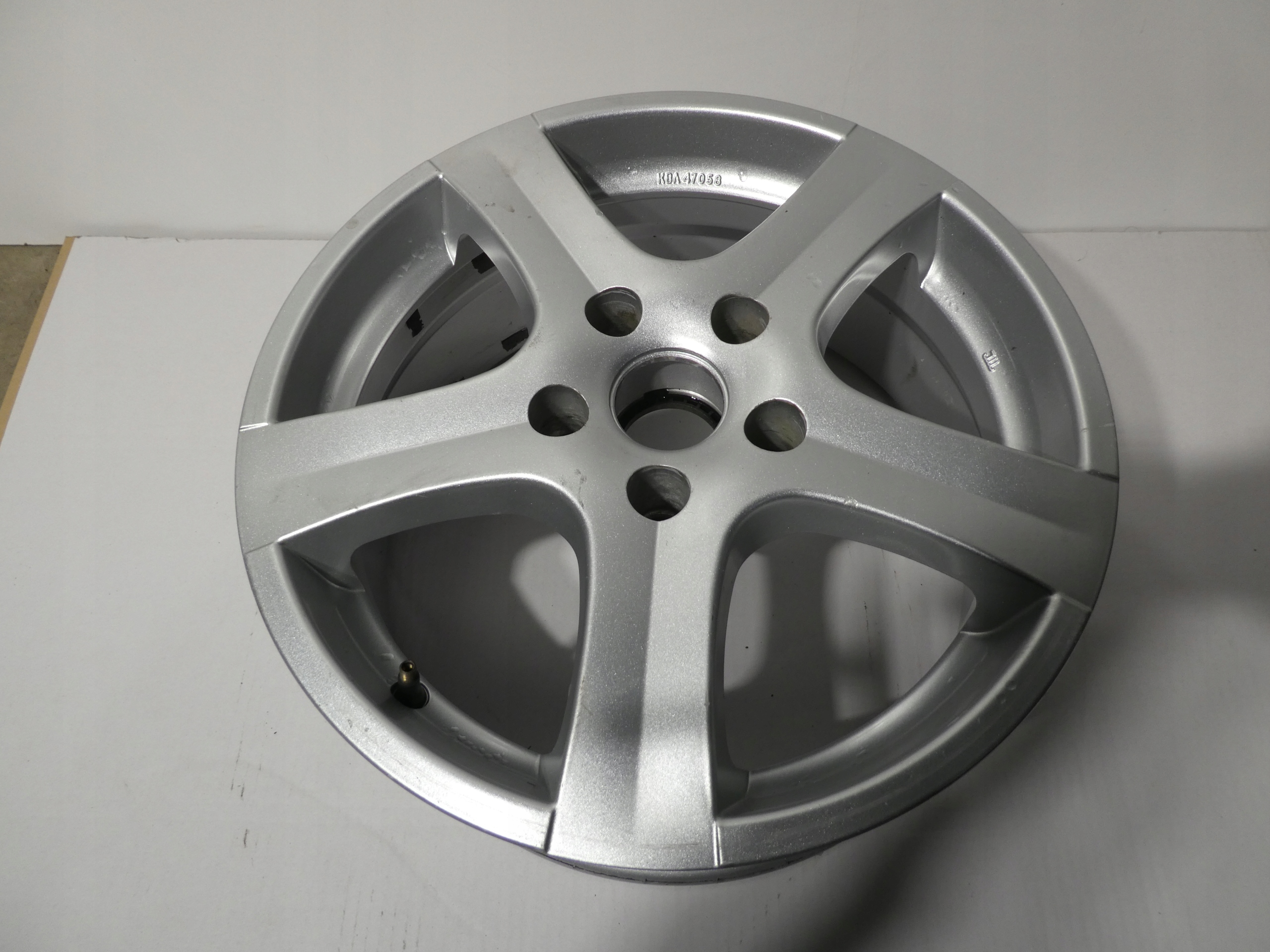1X disk hliníkový disk VW 5X112 KBA 47058 16 CALI