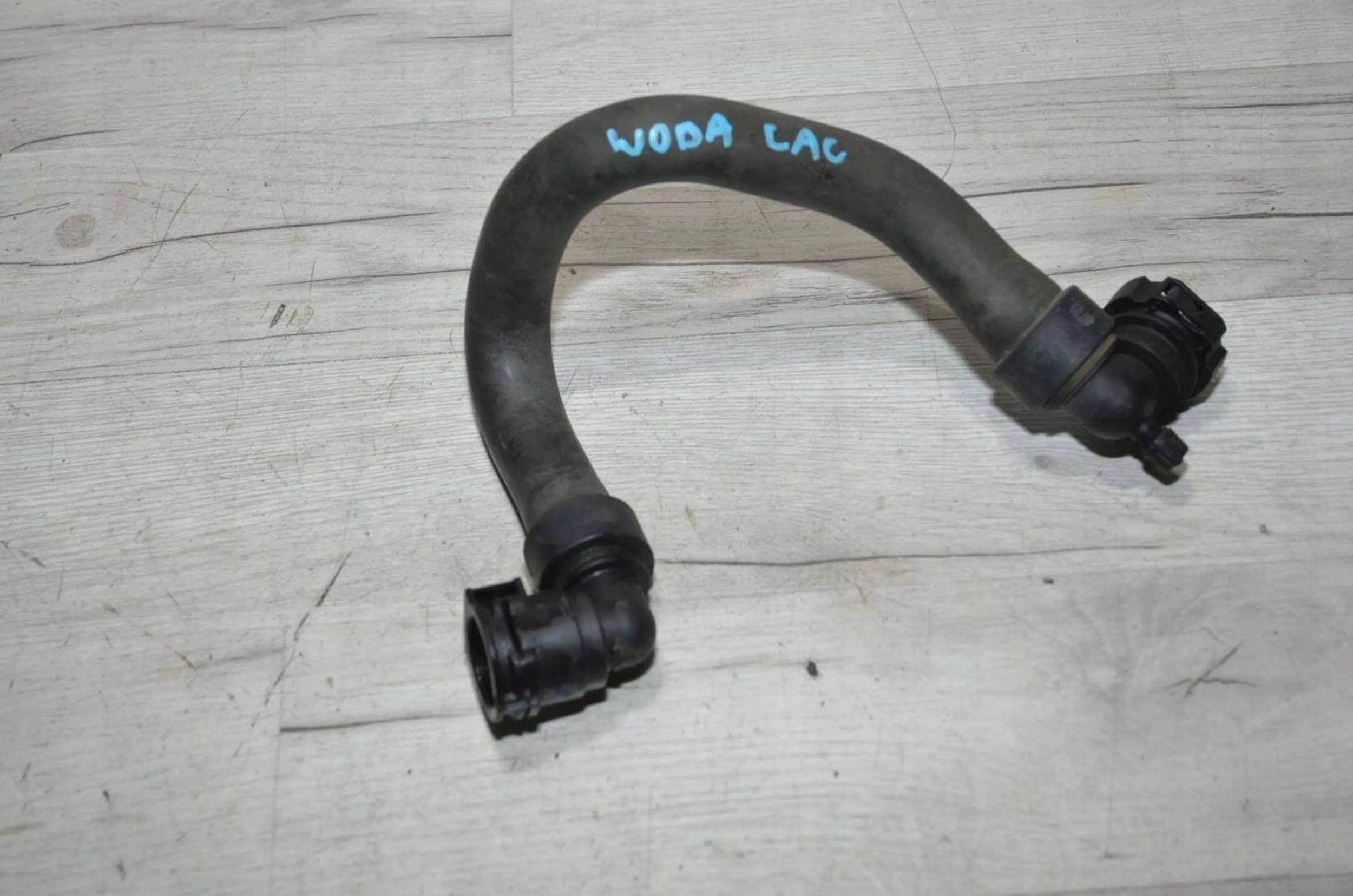 Citroen C4 Cactus 2016 wiring / hose radiator