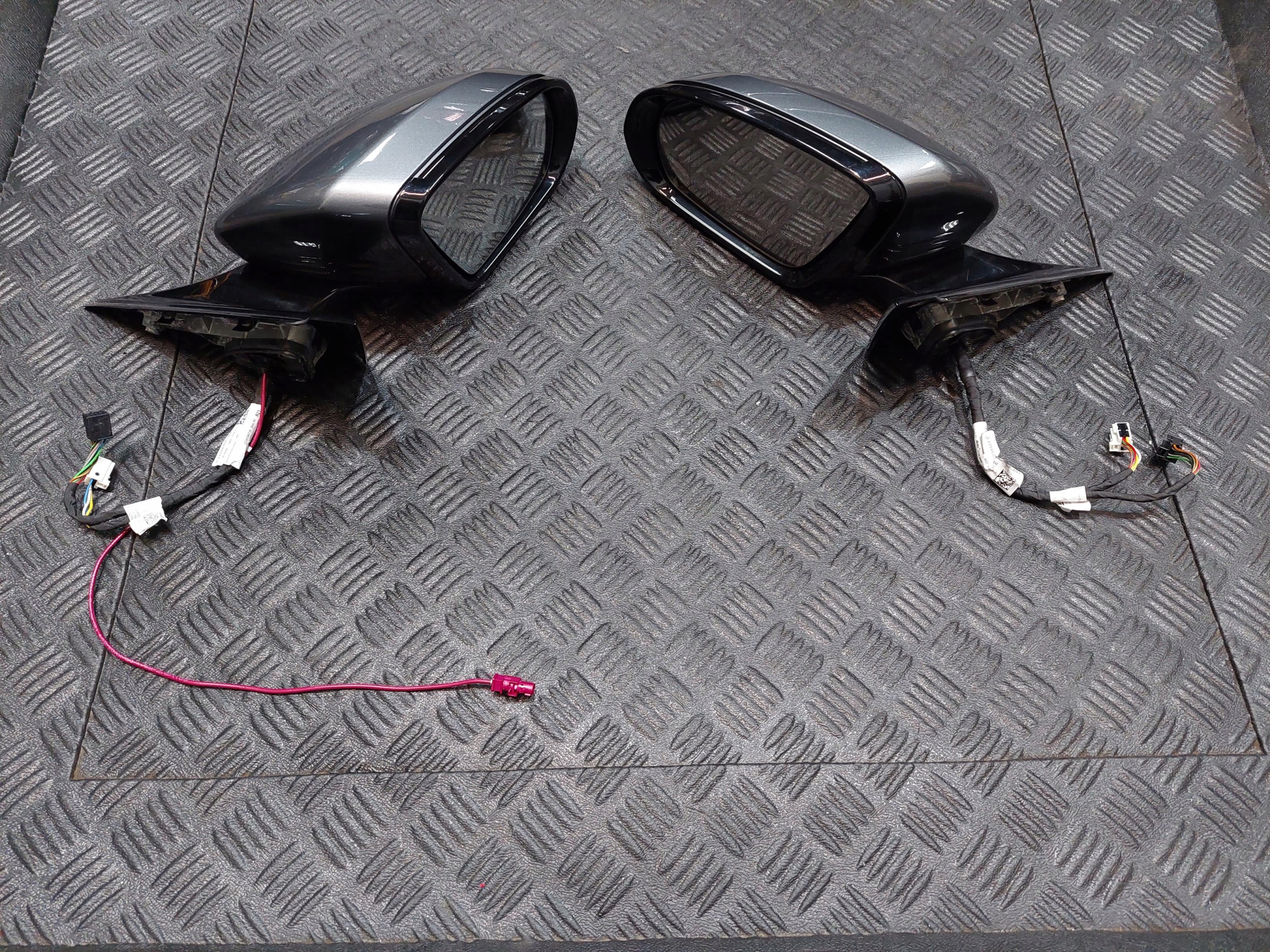 mirror exterior left 7+7 PIN right 3+9 PIN MERCEDES E W213 992