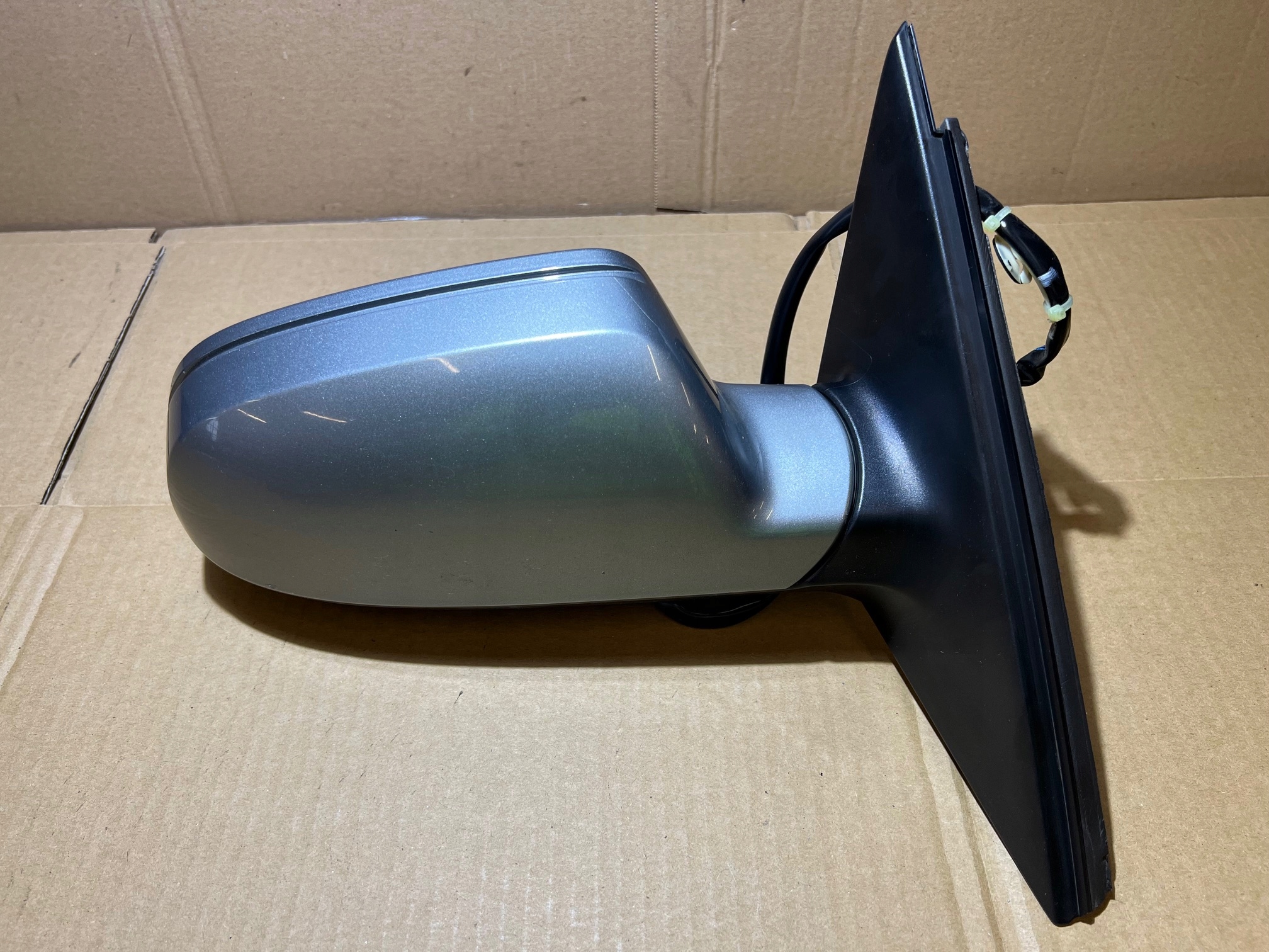 AUDI A4 B8 mirror exterior right 6 + 2 PIN LY7G