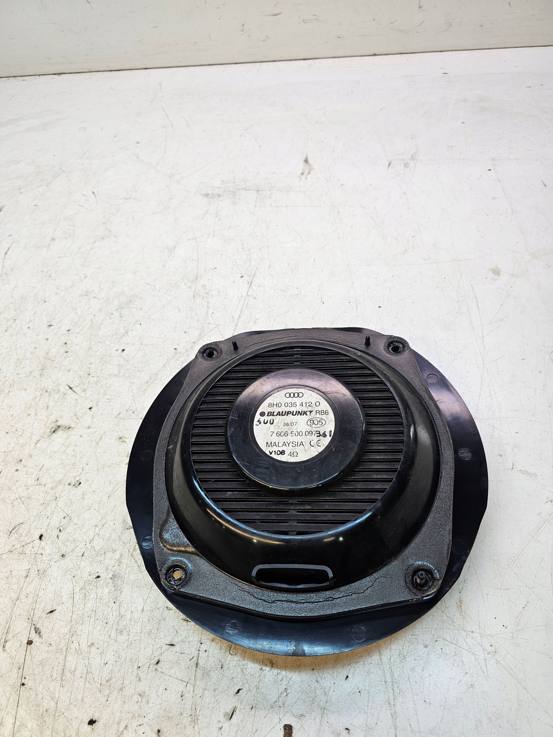 speaker door front AUDI A4 B6 CABRIO 8H0035412D