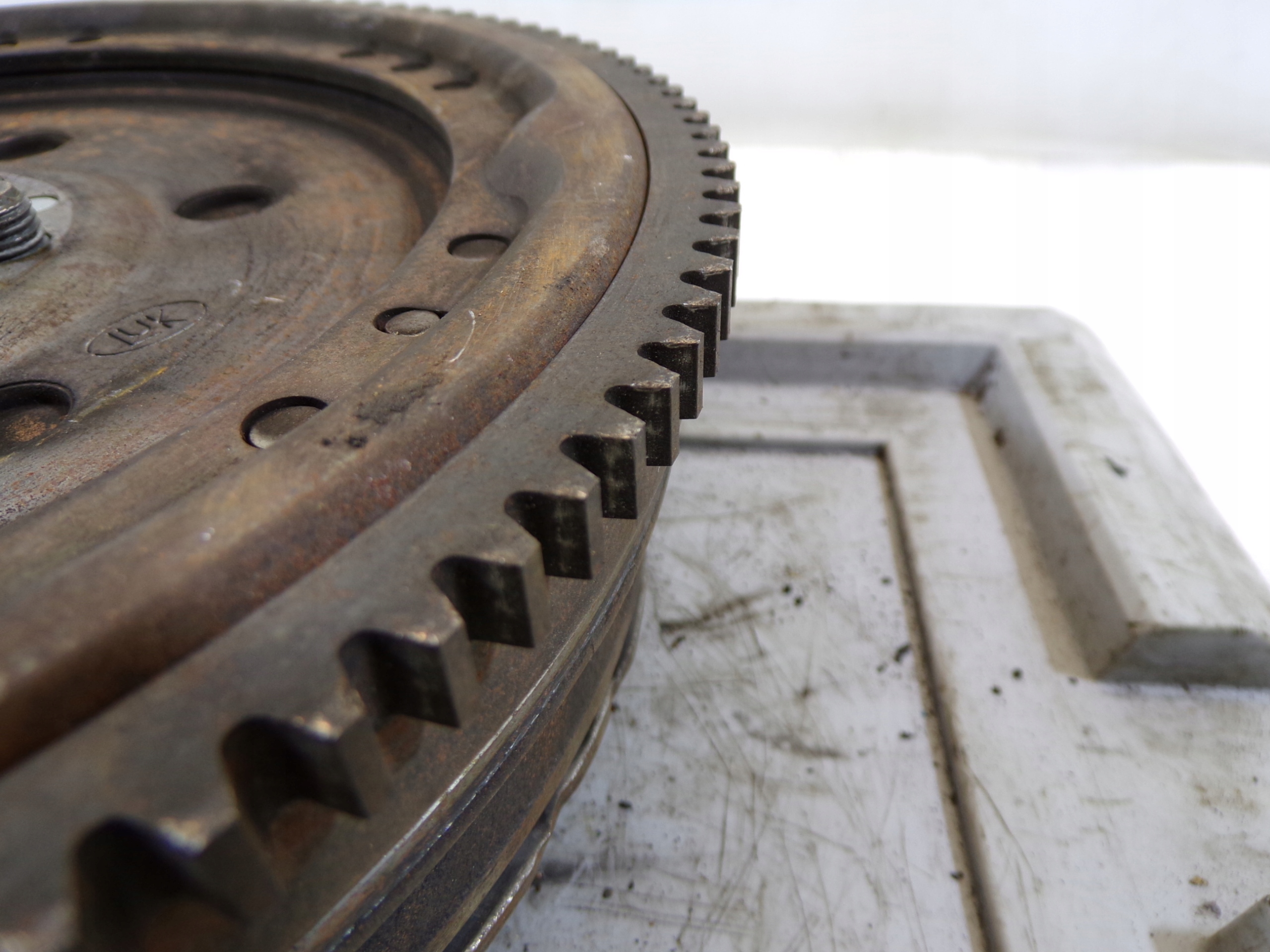 clutch wheel flywheel BMW E46 1.8 VTRONIC LUK 60090