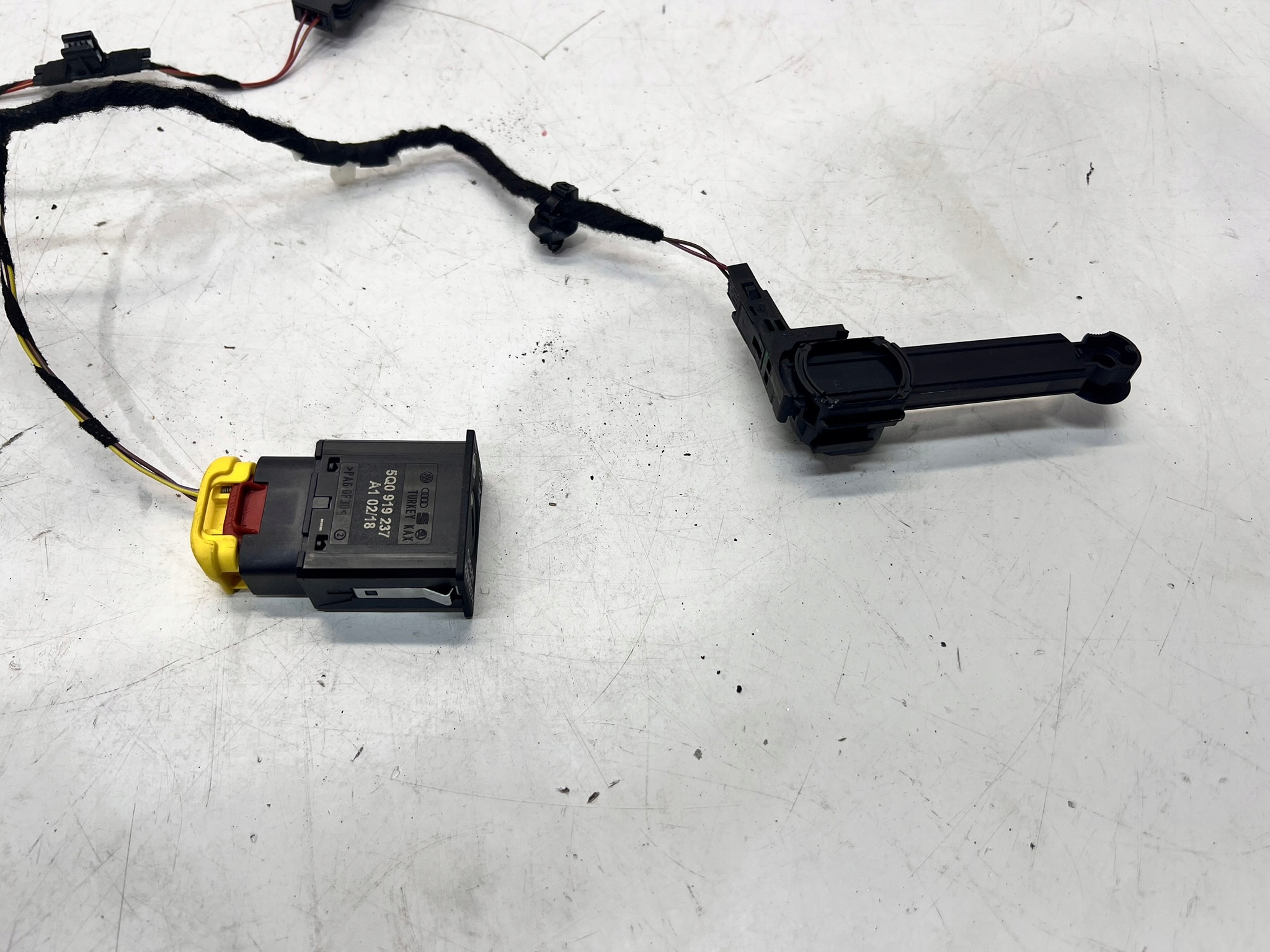 bundle passenger compartments + switch airbag AUDI Q5 FY 80A971679A