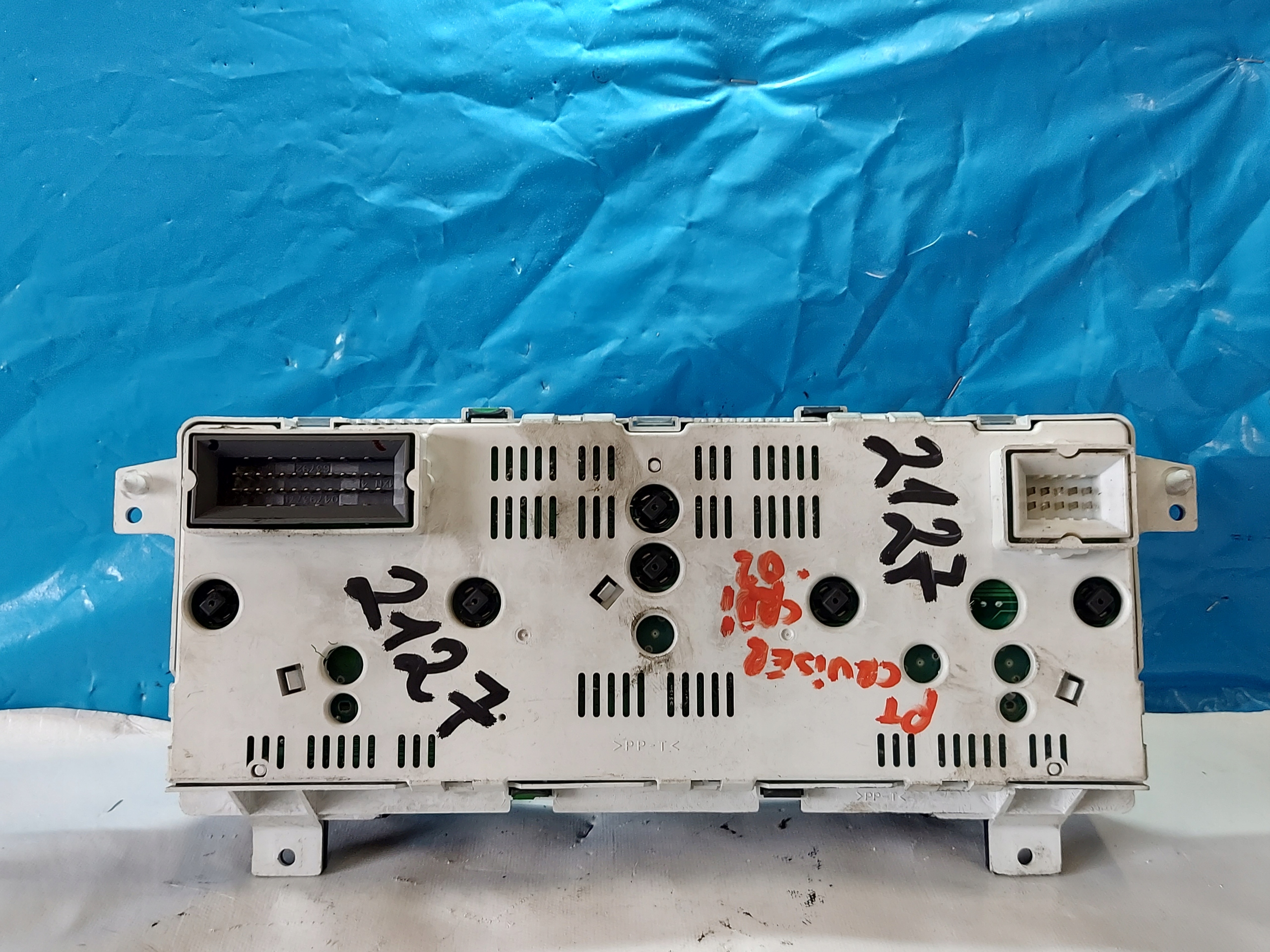 dials clock PT CRUIZER 2.0 B 04671535AH