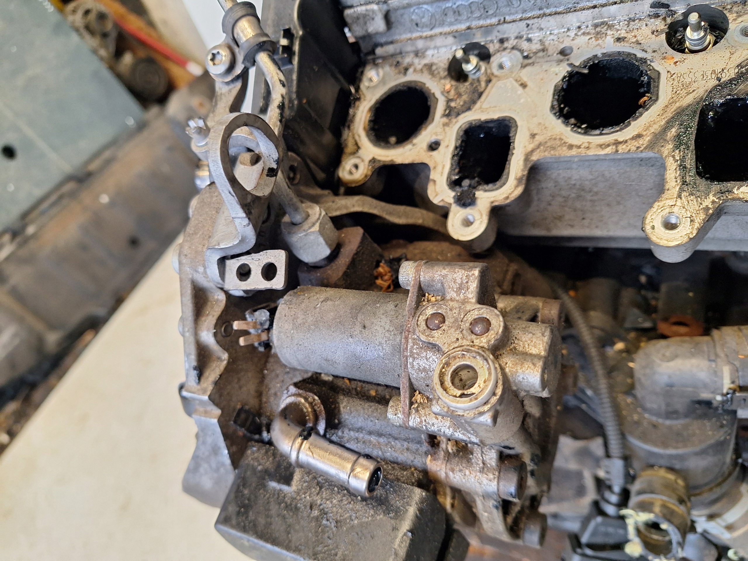 VOLKSWAGEN SEAT SKODA AUDI engine 1.6 TDI CAY 105KM