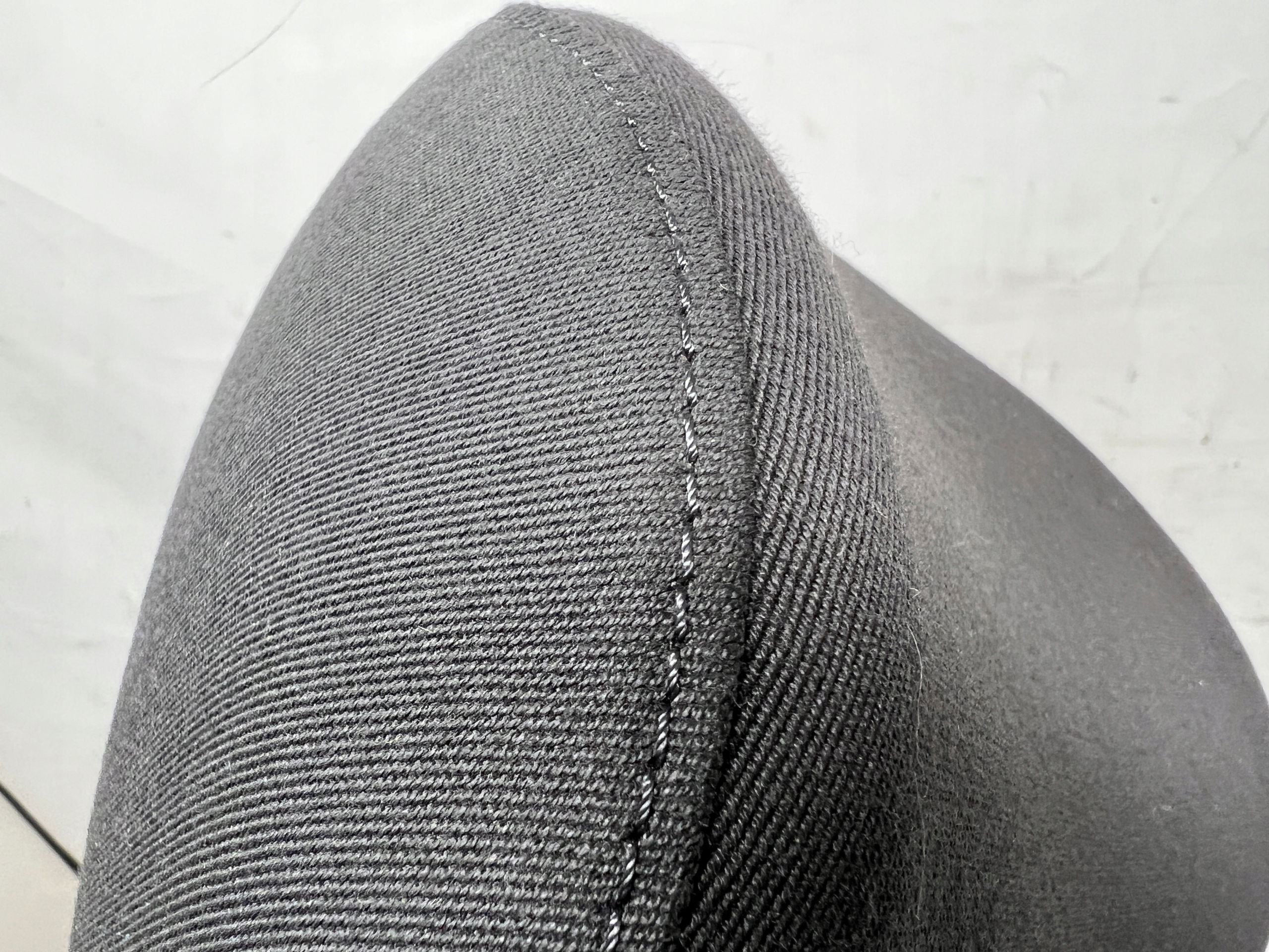 Audi A5 8T rest seat front front MATERIAL black + CIEMNA NITKA