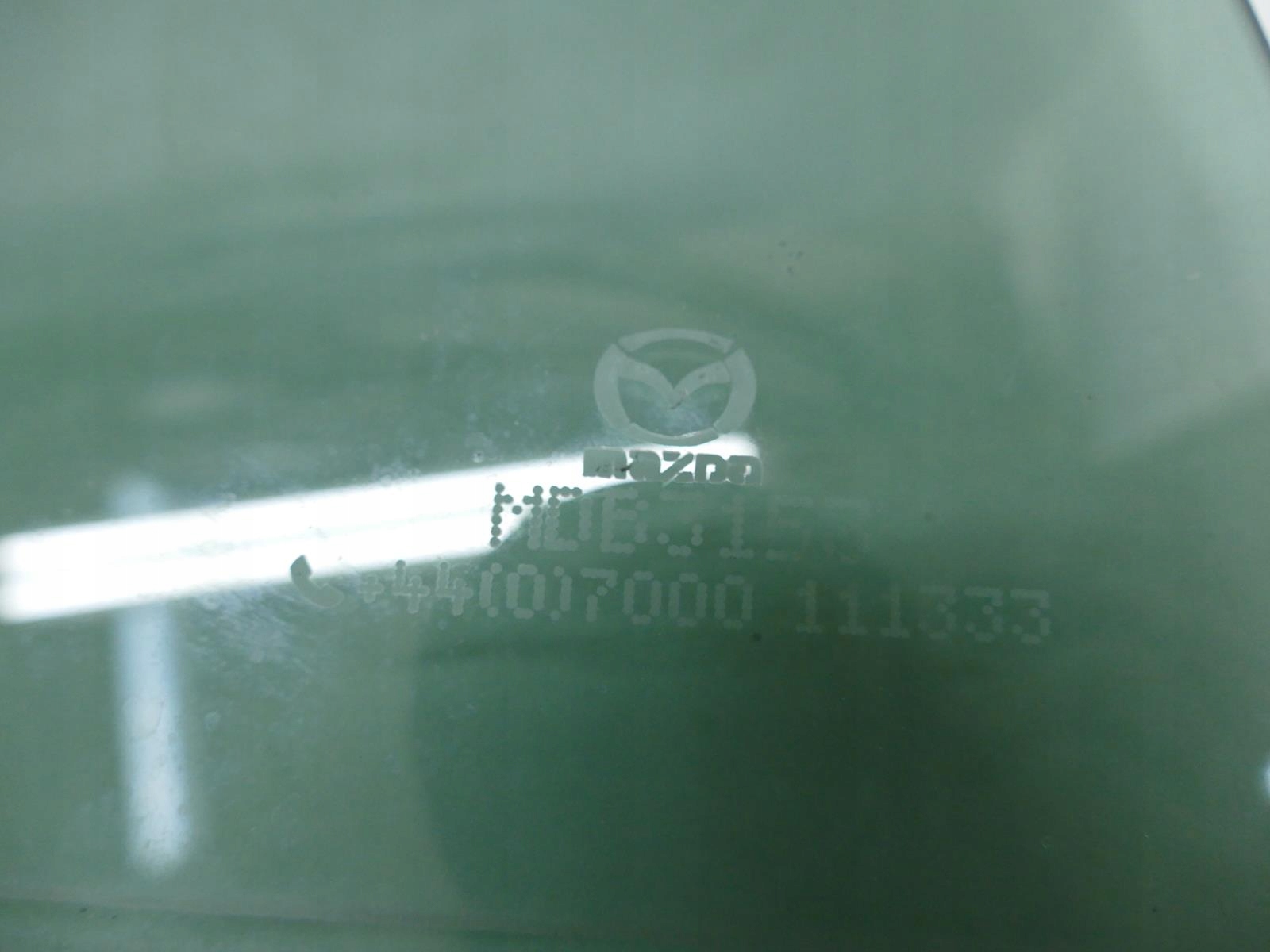 MAZDA 3 BL window door right rear part right rear 8-13r
