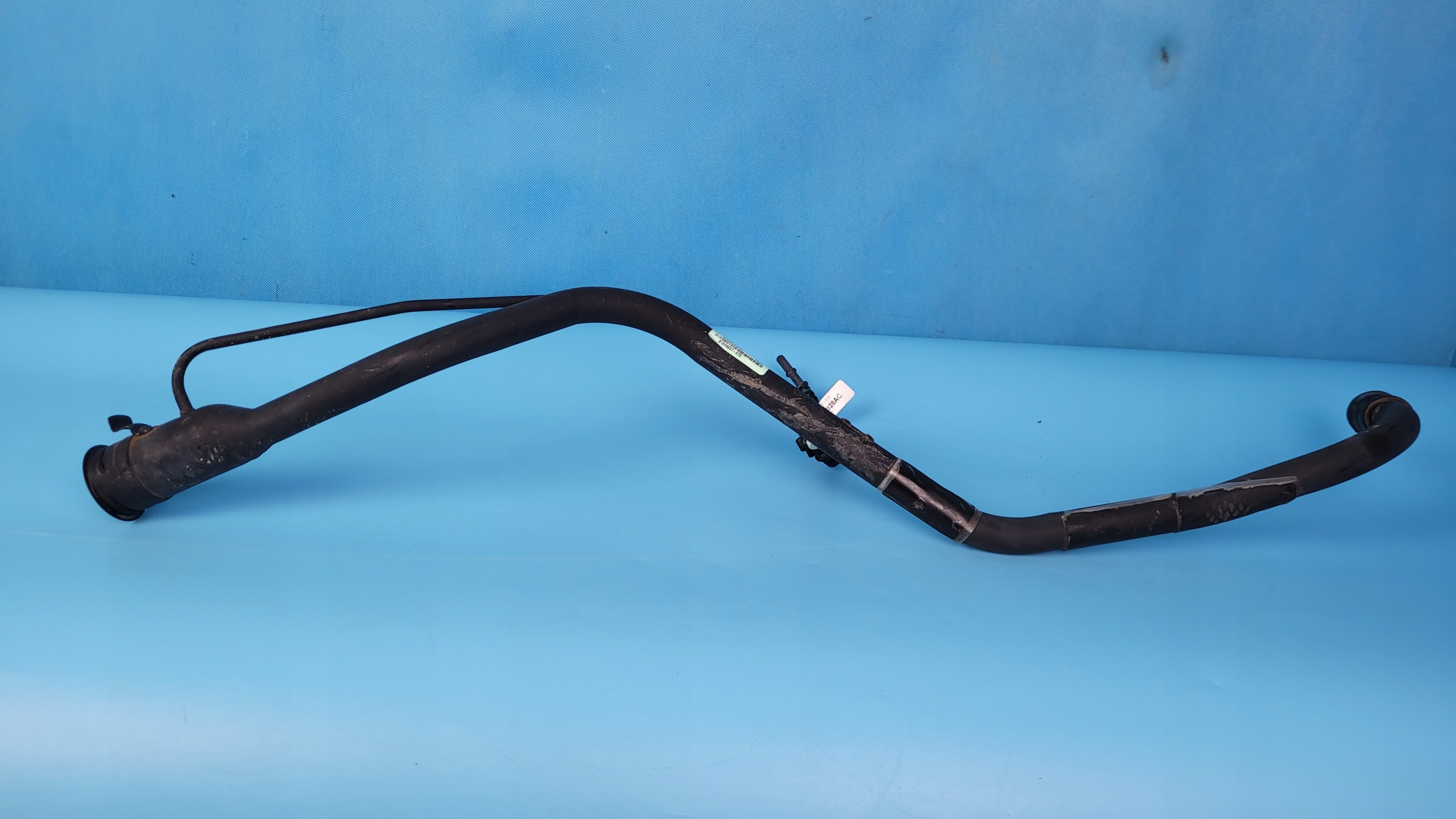 DODGE CHALLENGER SXT 19r WLEW RURA PALIWA KOREK 68061727AH