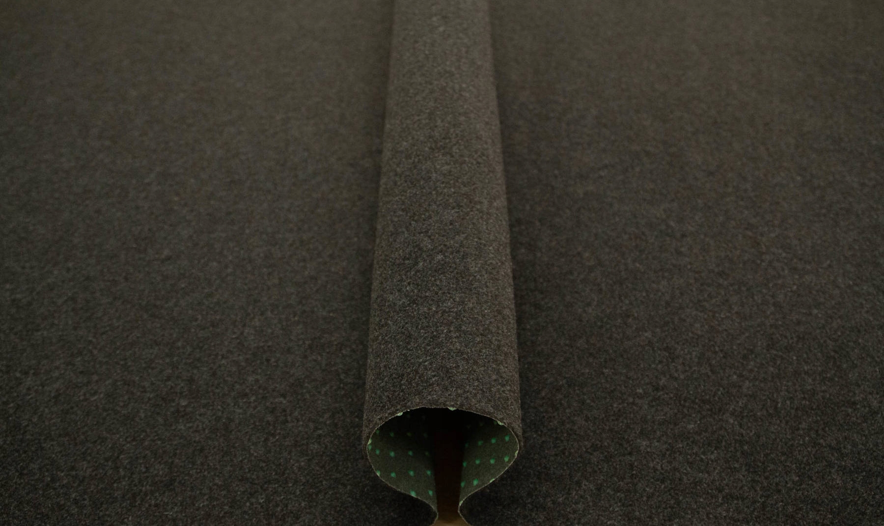 szer. 2m ANTRACYTOWA WYKŁADZINA REMONTOWA IGŁOWANA NA EVENT TARGI STOISKO Jednostka sprzedaży m2