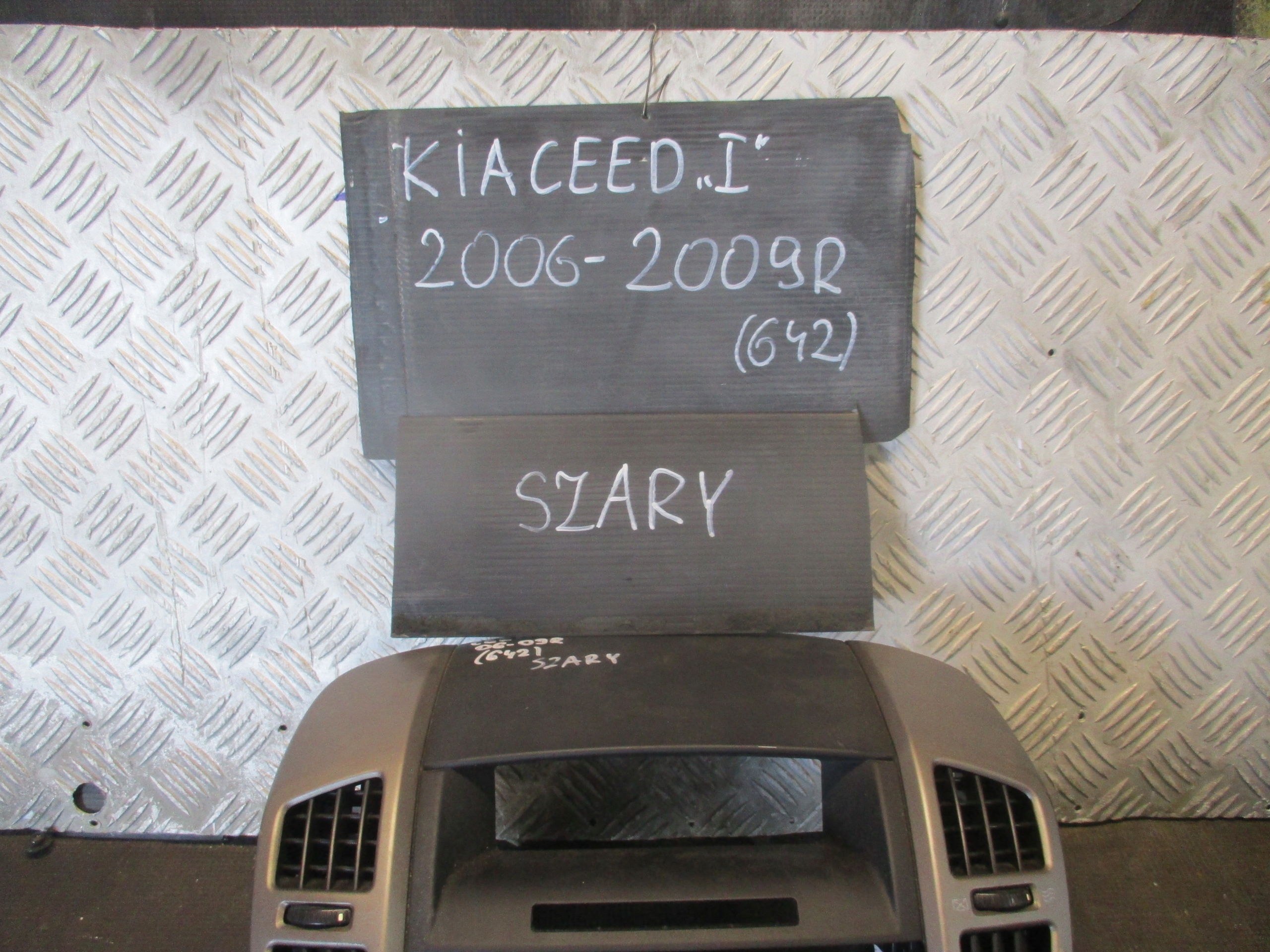 рамка радио kia CEED I 06-09R
