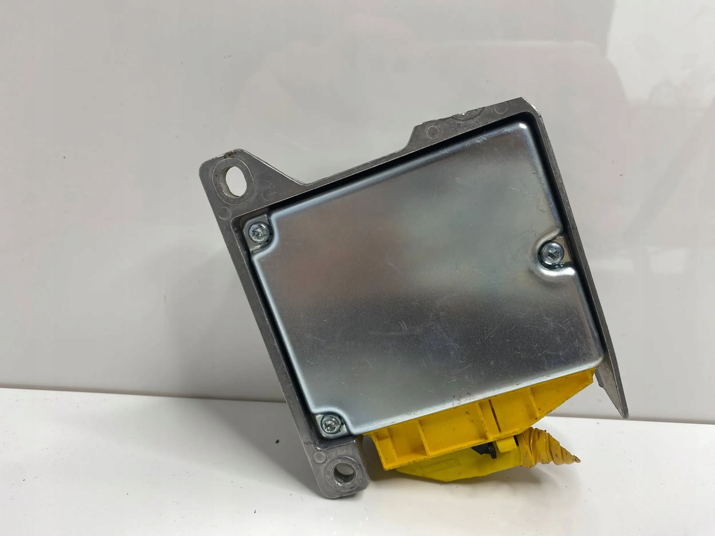 modulo airbag KIA RIO 2000-2005 0K30E-677F0