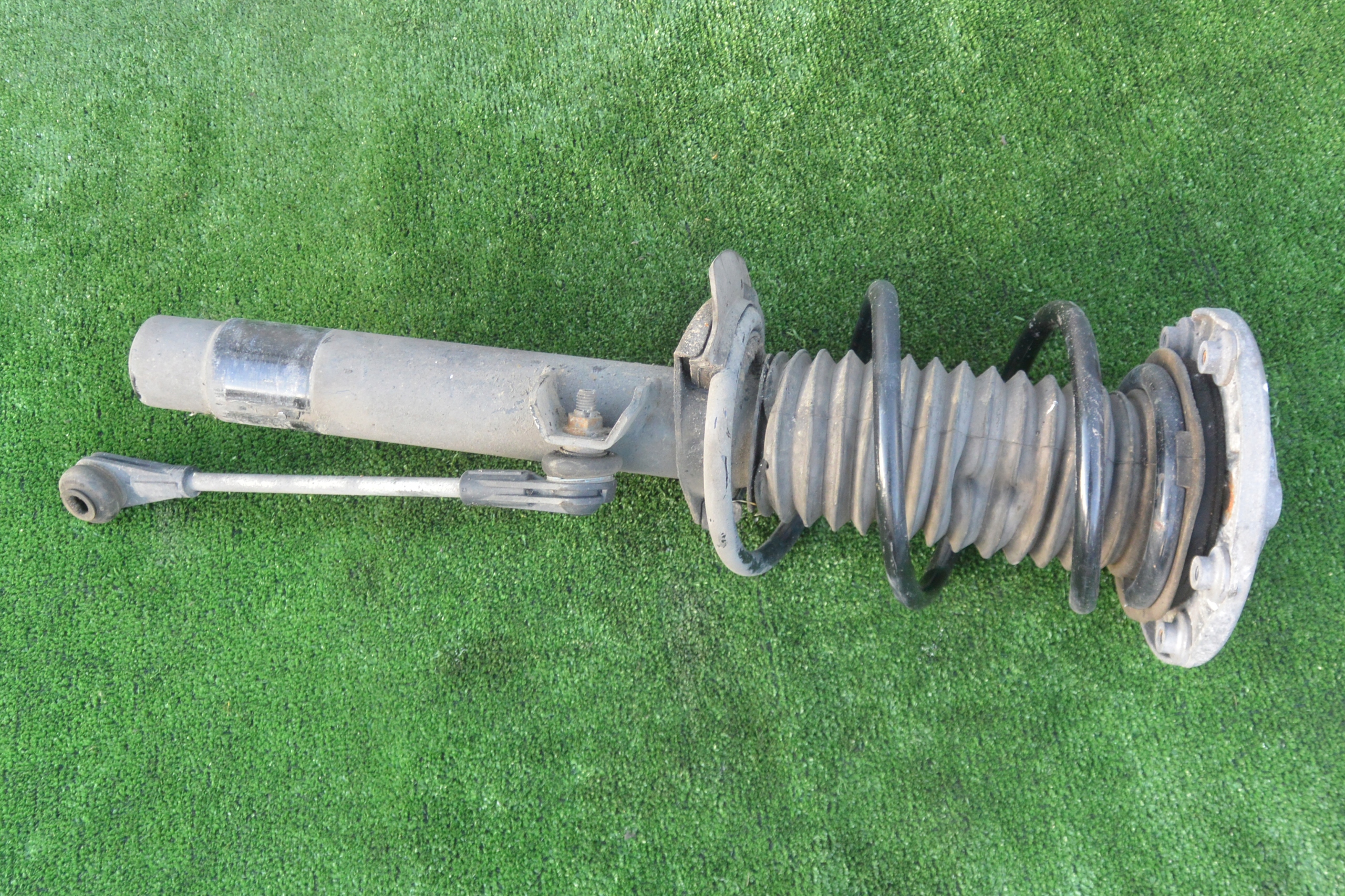 shock absorber left front torsion bar BMW F30 330E HYBRYDA