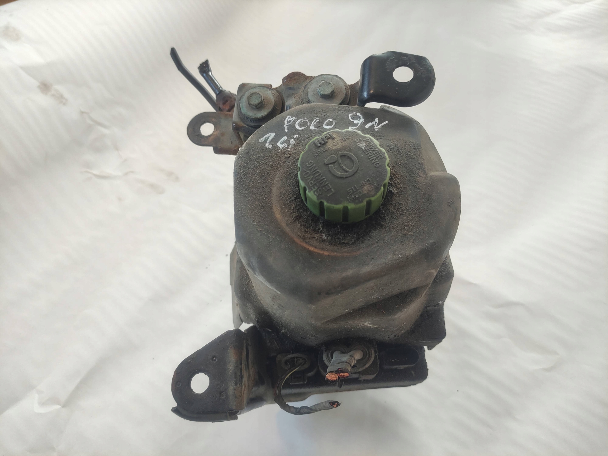 servo pump VOLKSWAGEN Polo IV 9N 1.4 B KOYO