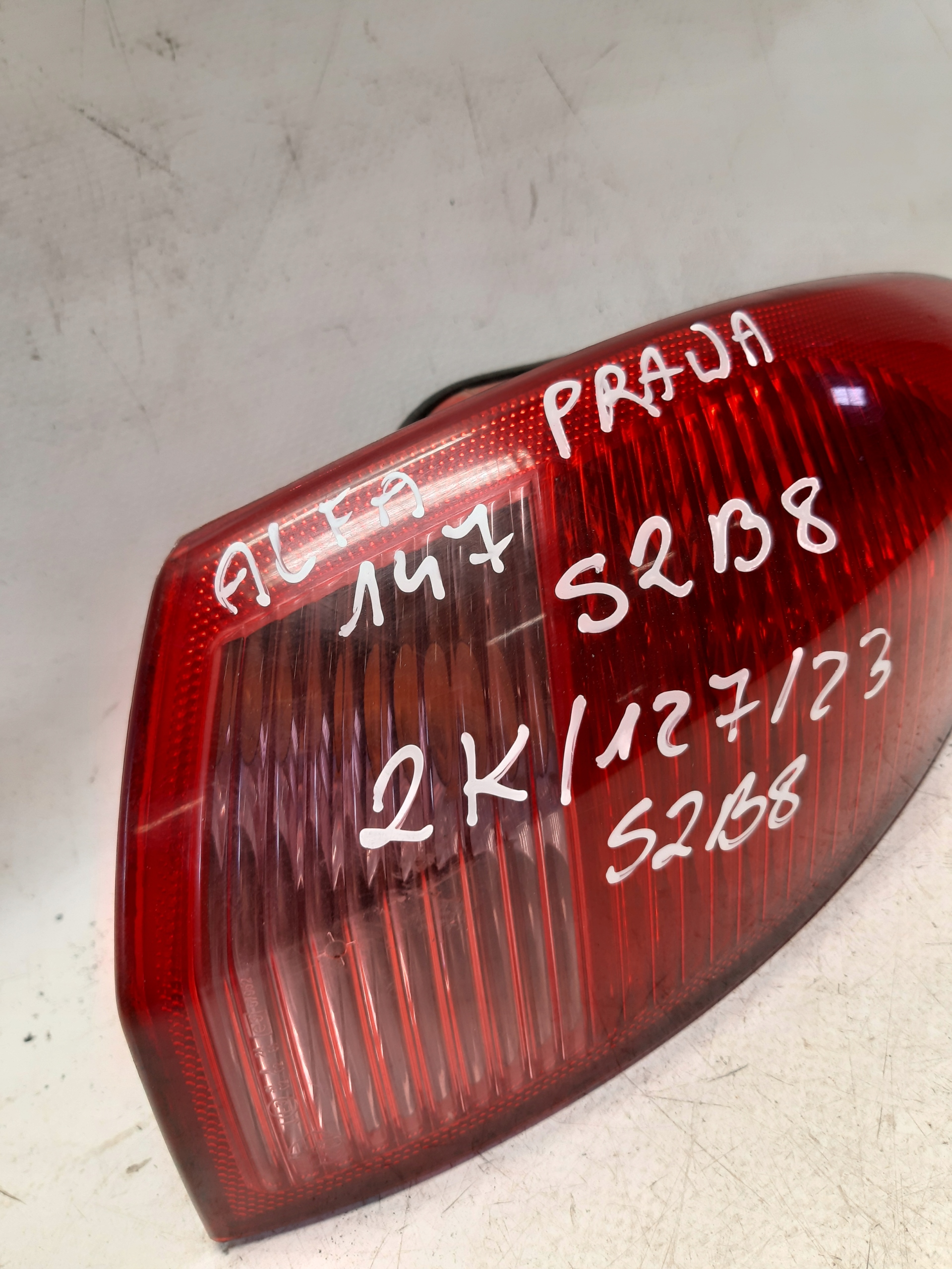 Alfa Romeo 147 light w fender right rear part rear