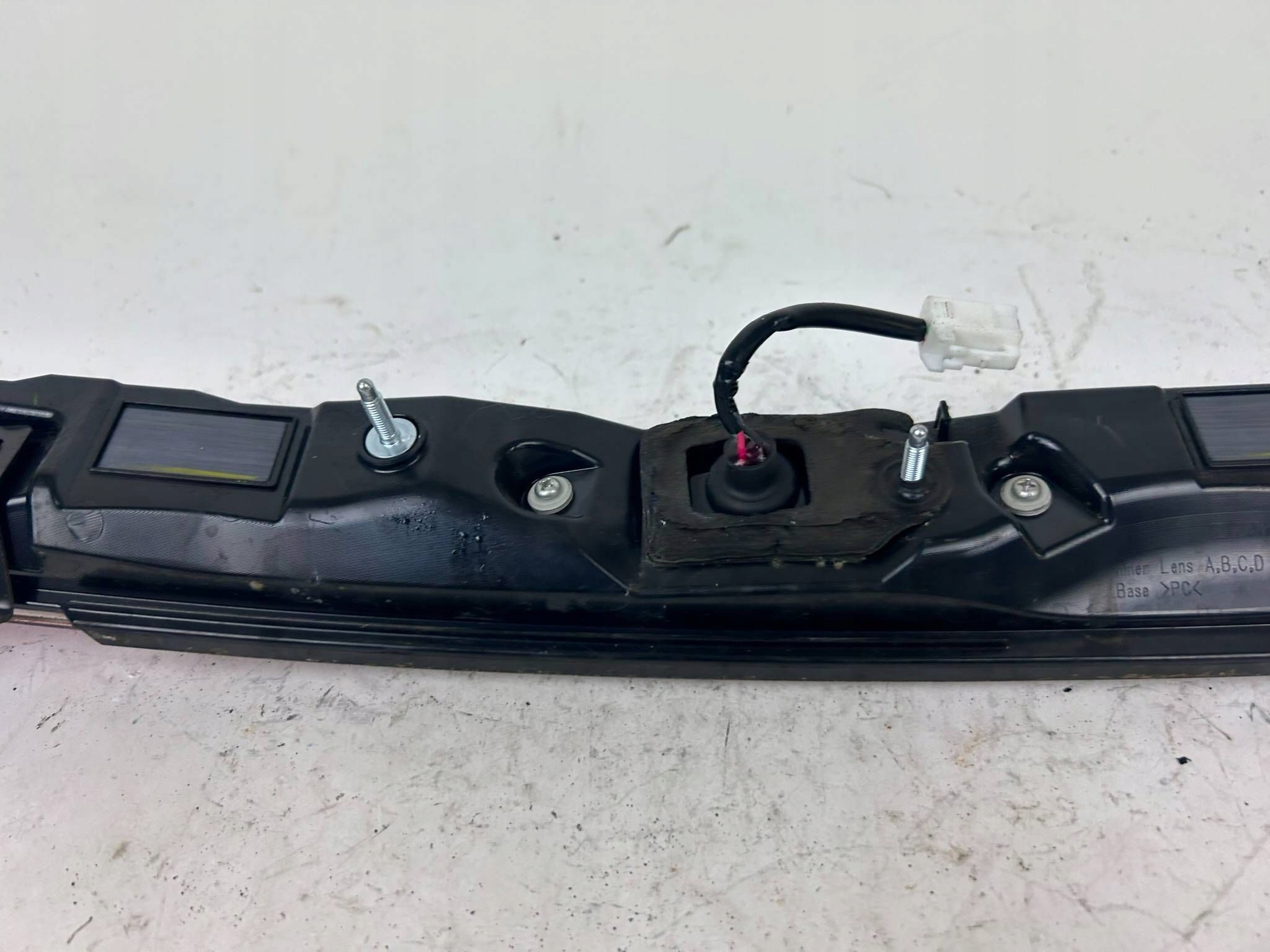 фонарь правый TOYOTA AYGO РЕСТАЙЛИНГ 18-22R. европа