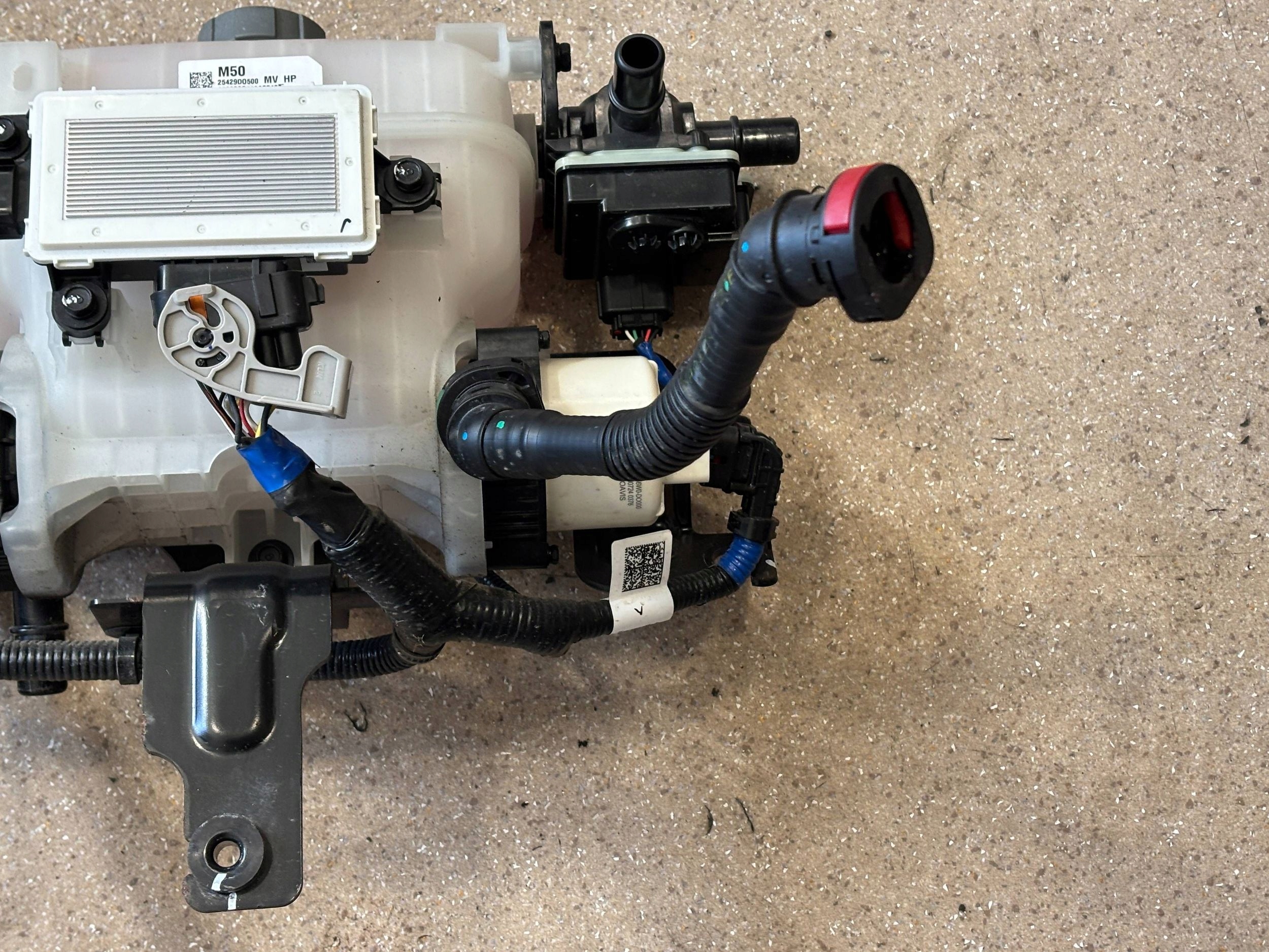 бачок расширительный kia EV9 25429DO500