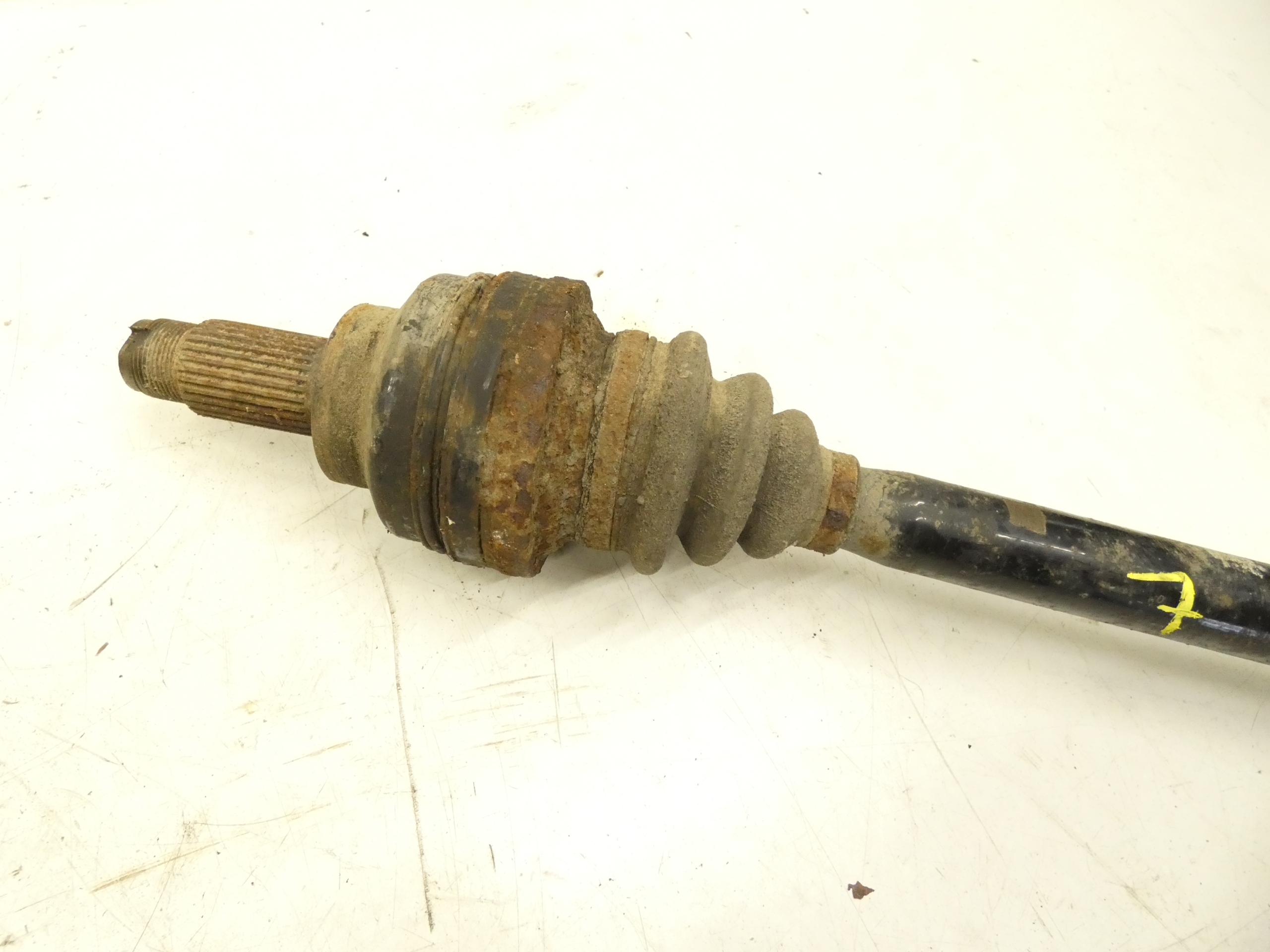 BMW E39 PÓŁOŚ NAPĘDOWA PÓŁOŚKA TYLNA TYŁ Typ silnika Benzyna