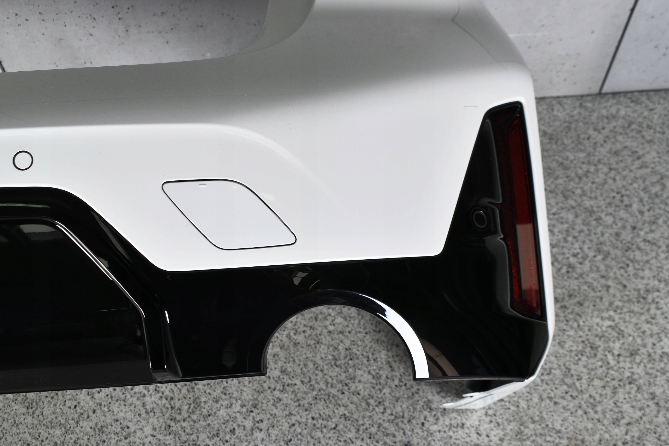 BMW 3 G20 LCI ZDERZAK TYLNY TYŁ PDC M-PAKIET A300 ALPINWHITE LIFTING Wersja Europejska