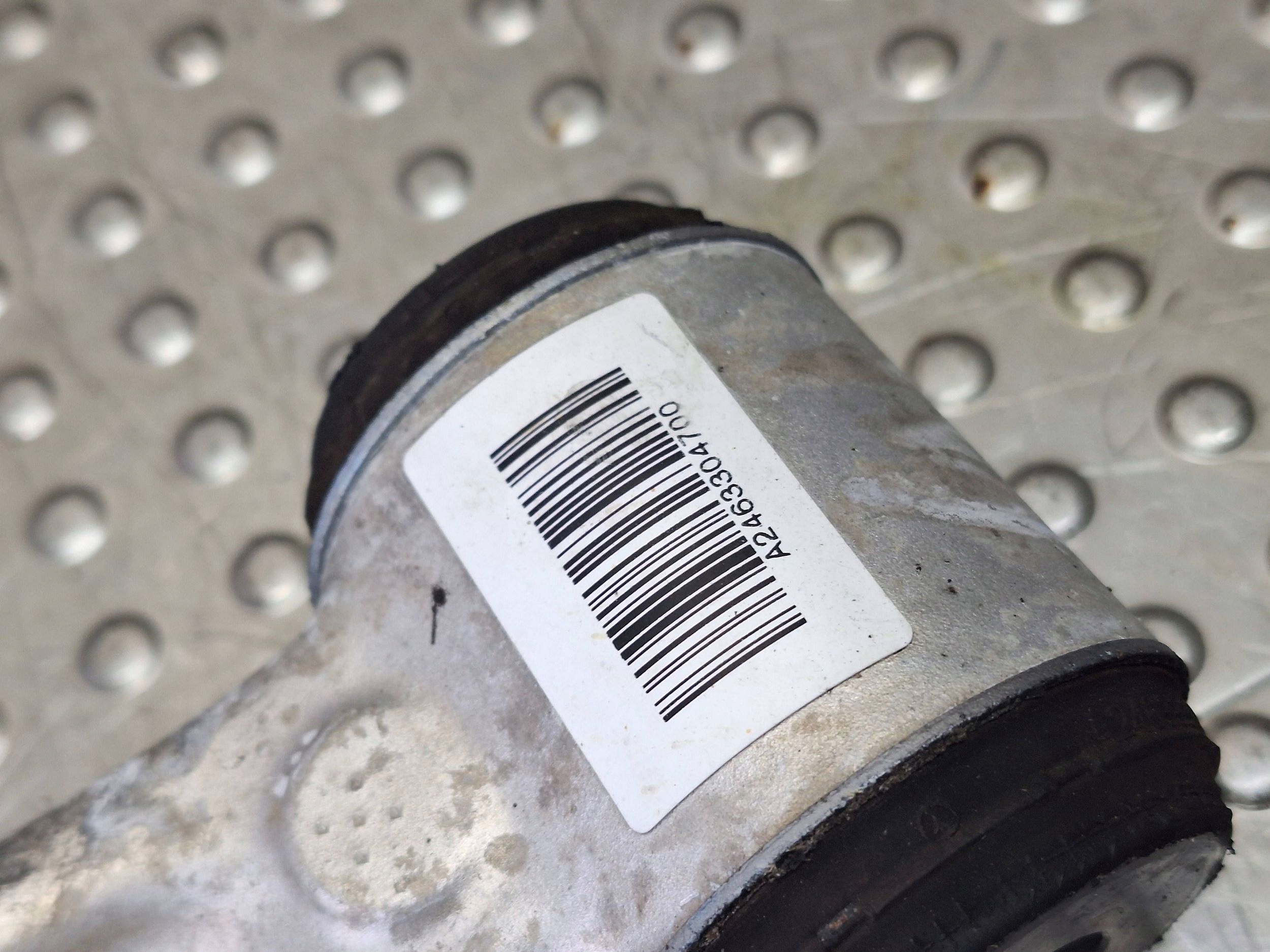 arm left front INFINITI Q30 15-19