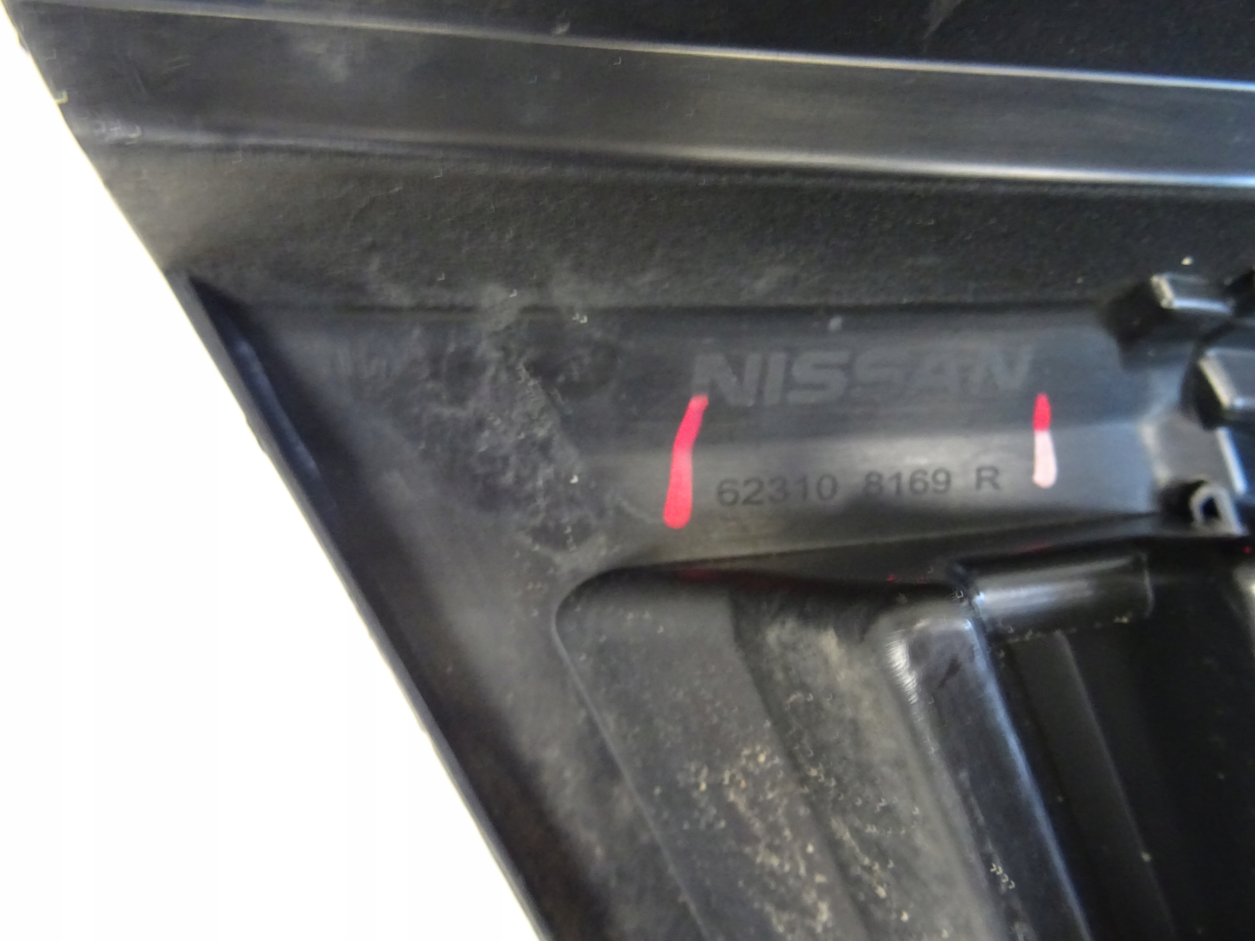 grill grille front front NISSAN NV400 LIFT 62310-8169R
