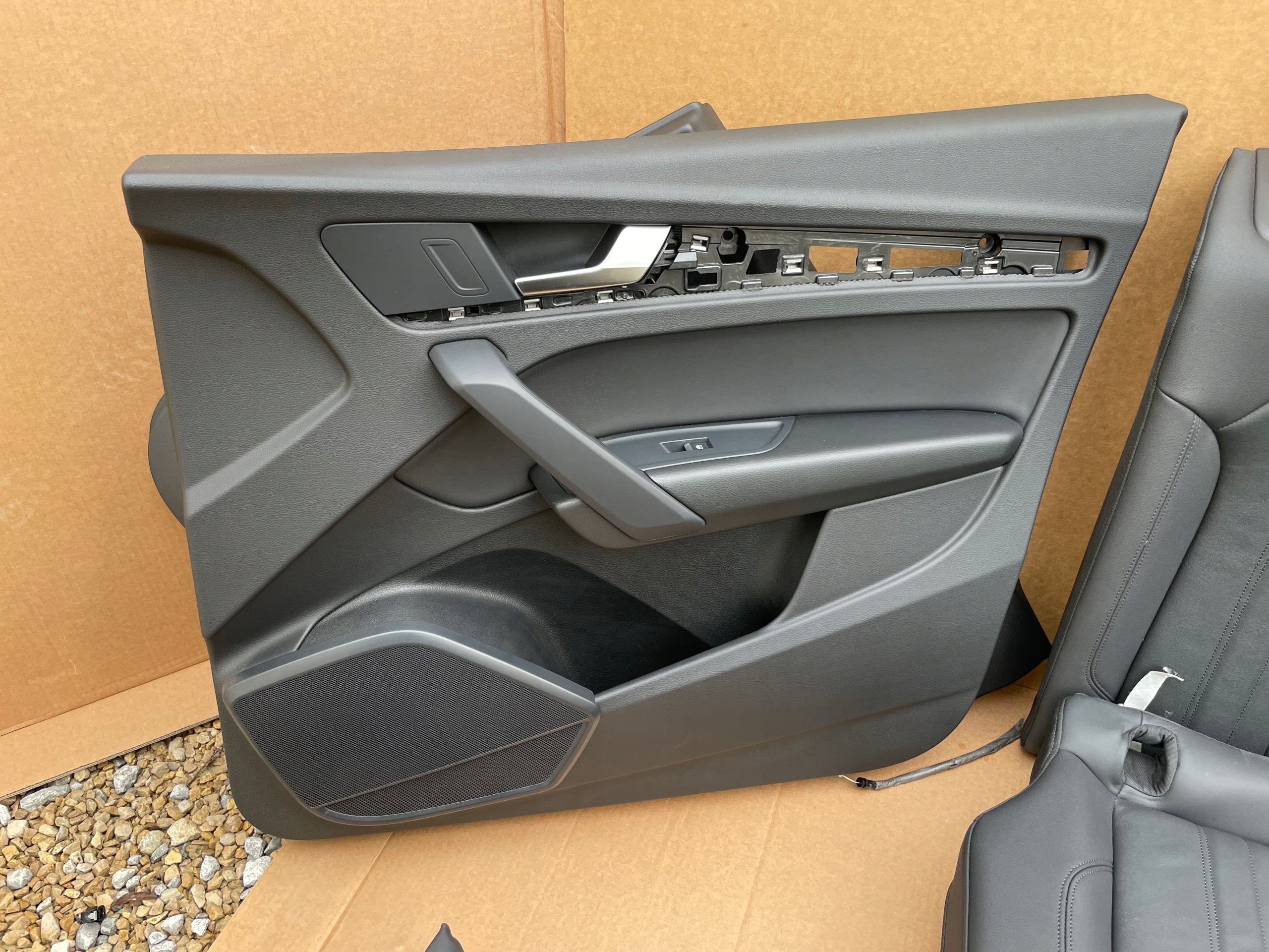 seats side AUDI Q5 ELEKTRYKA GRZANE new KOMPLET