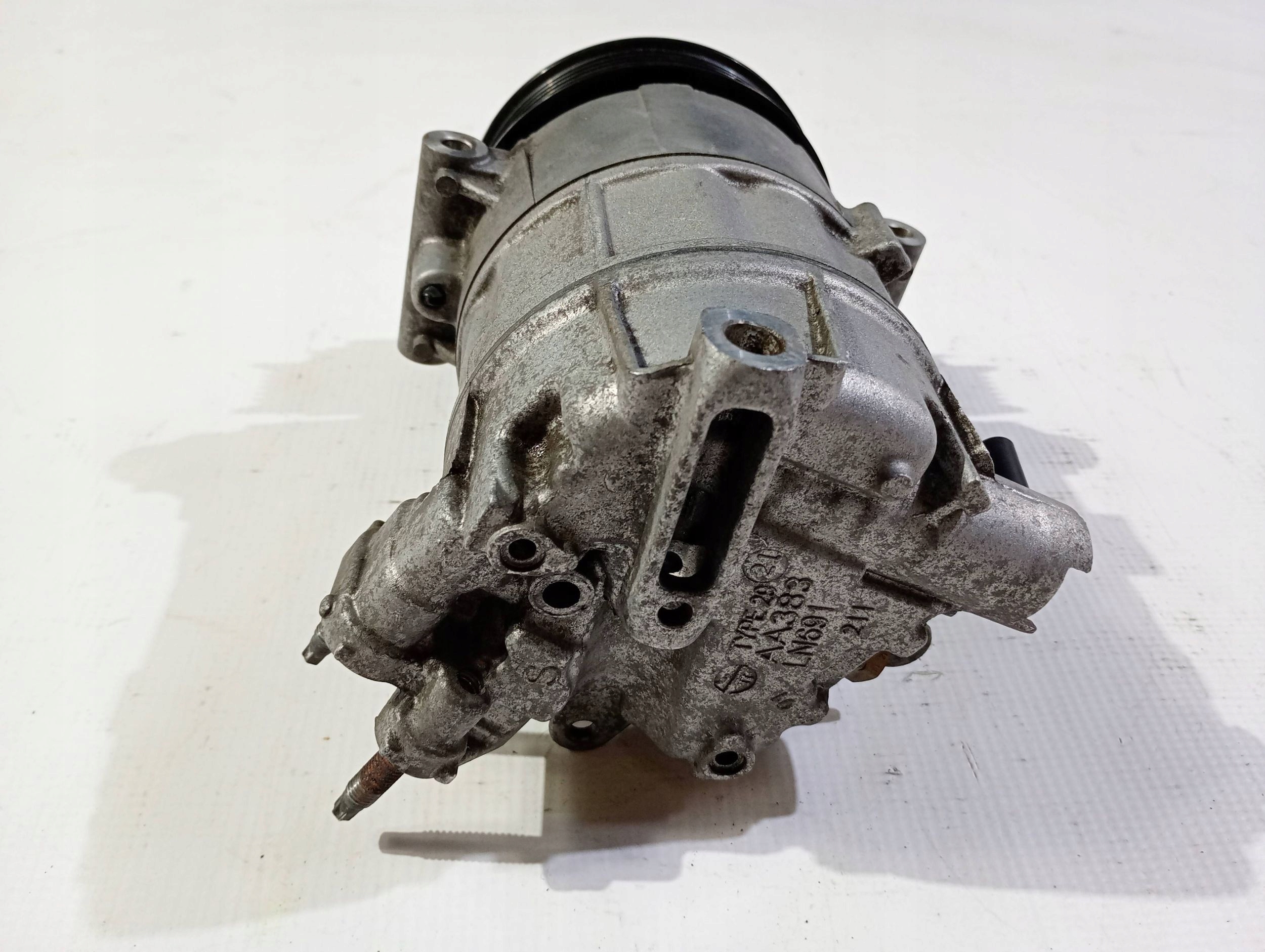 compressor compressor; of the air conditioning Chrysler Pacifica 3.6 2017