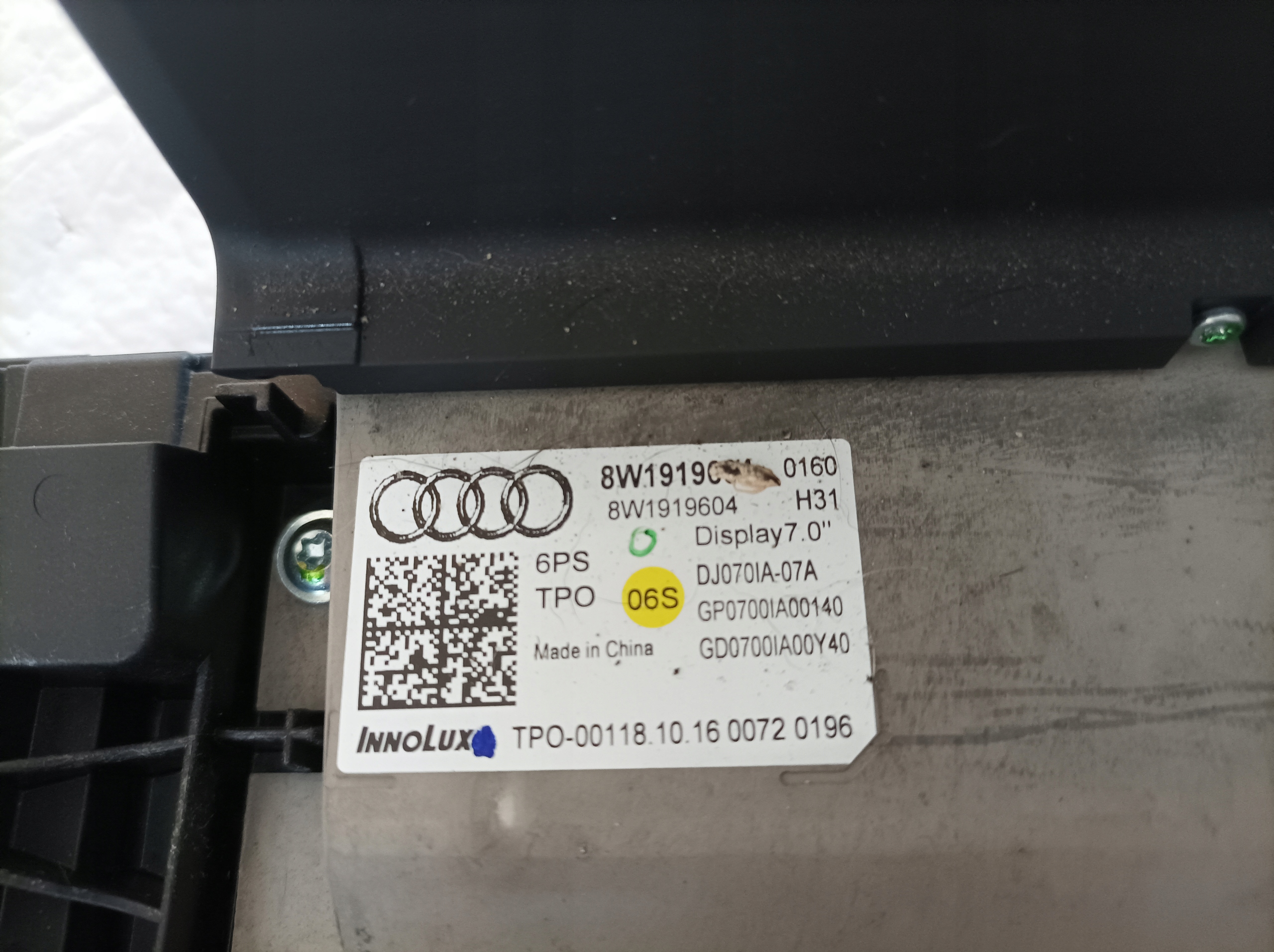 AUDI A4 B9 display MMI navigation 8W1919604