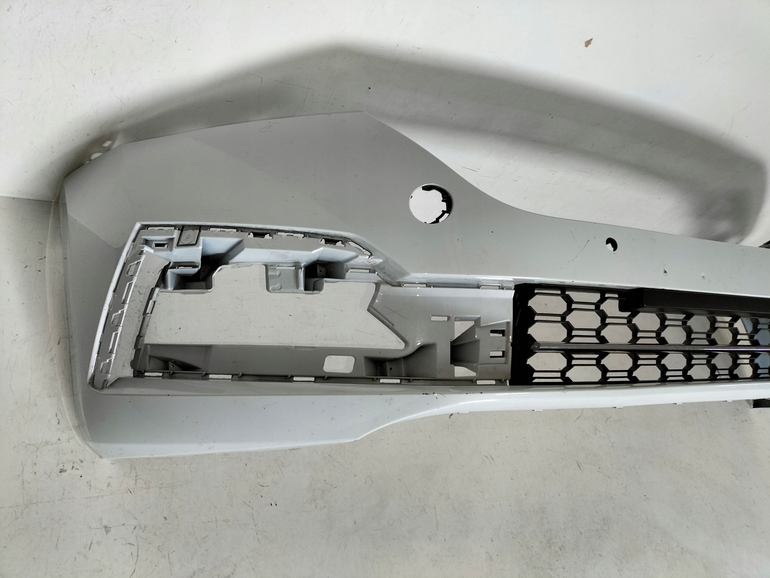 nárazník přední předek SKODA OCTAVIA 4 IV 19