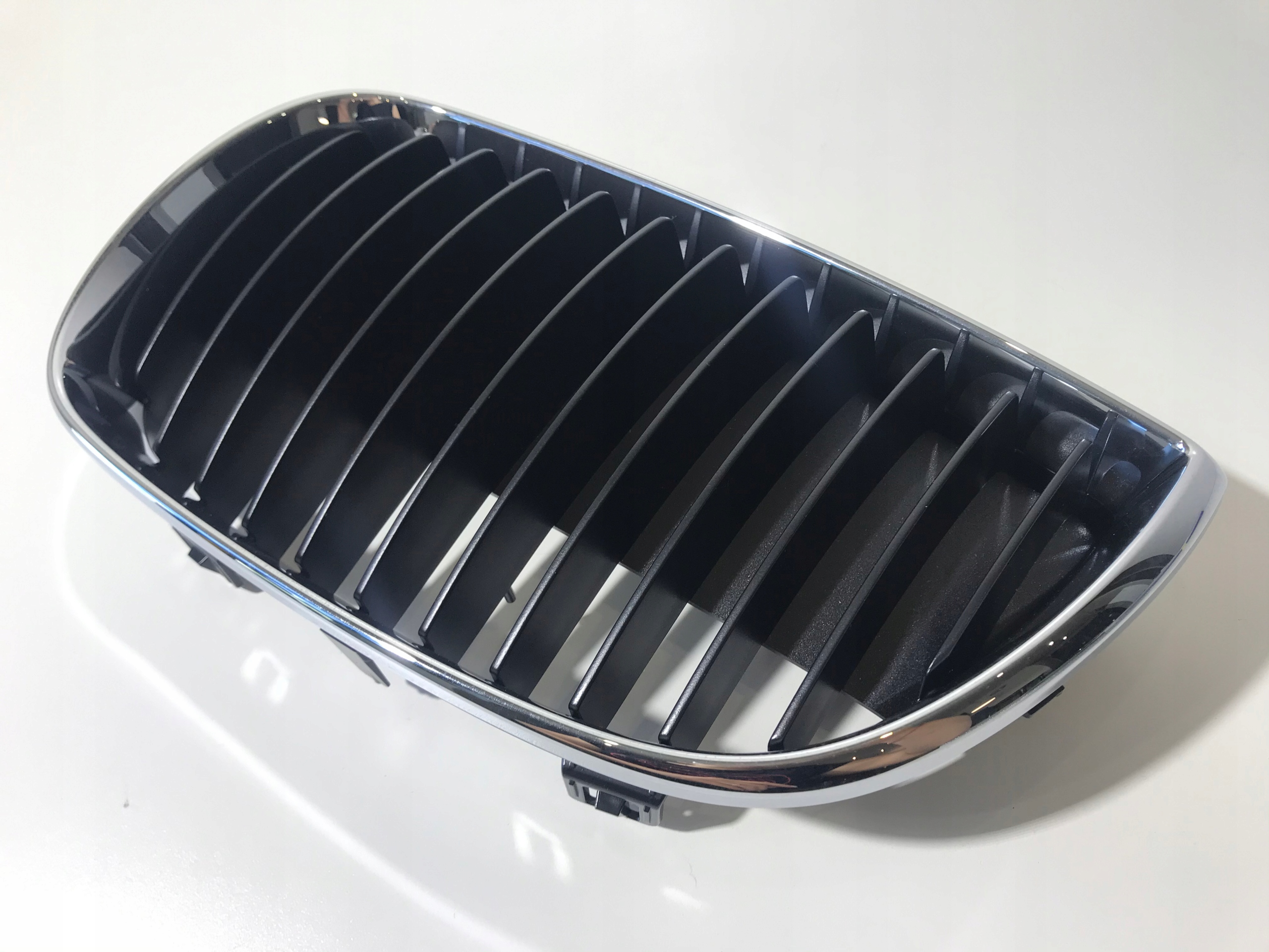 GRIL ATRAPA NERKA BMW 1 E81 E87 7127227 Numer katalogowy części 7127227