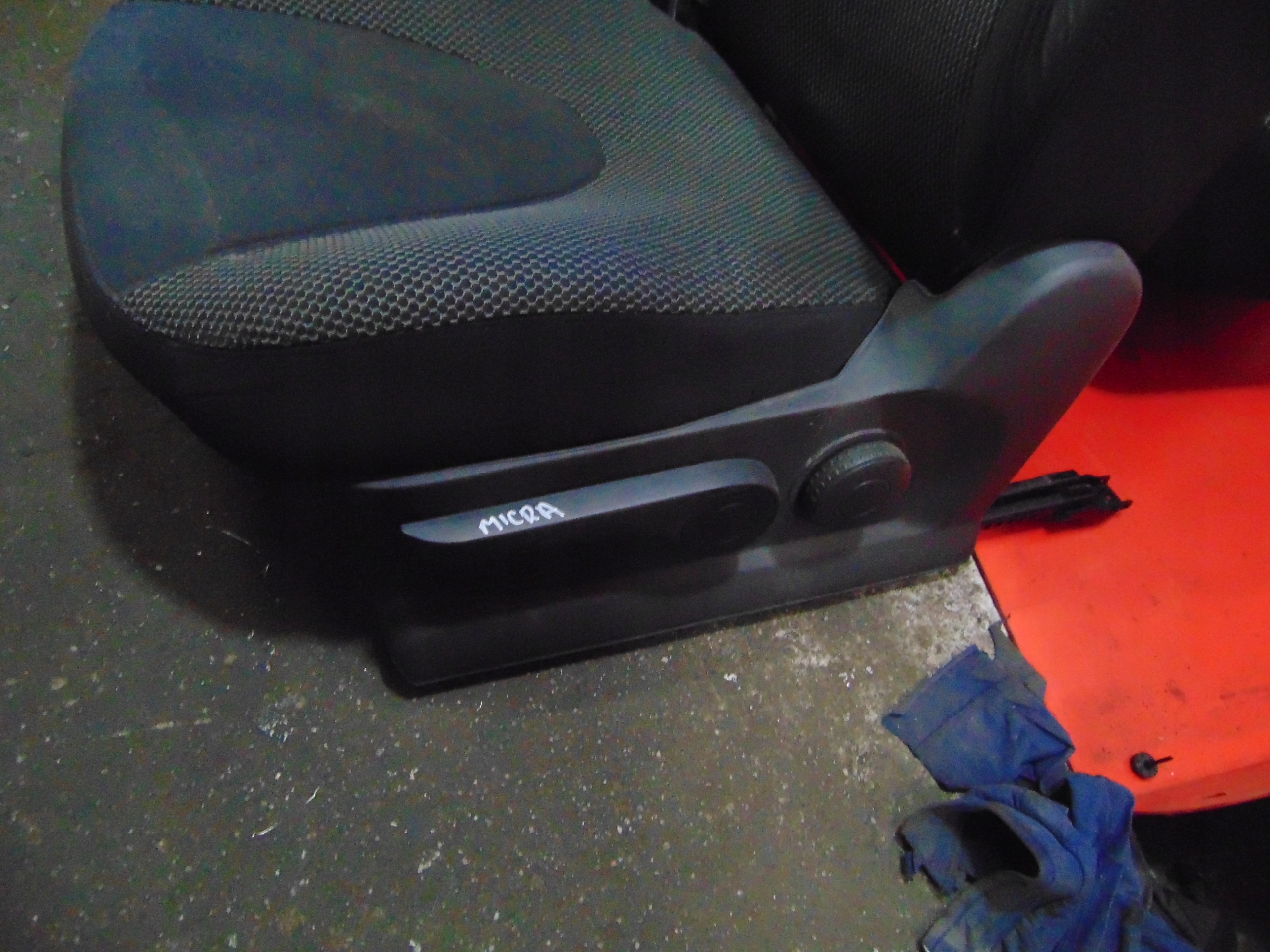 NISSAN MICRA K12 5D Sitze vorne Sitz heck KPL