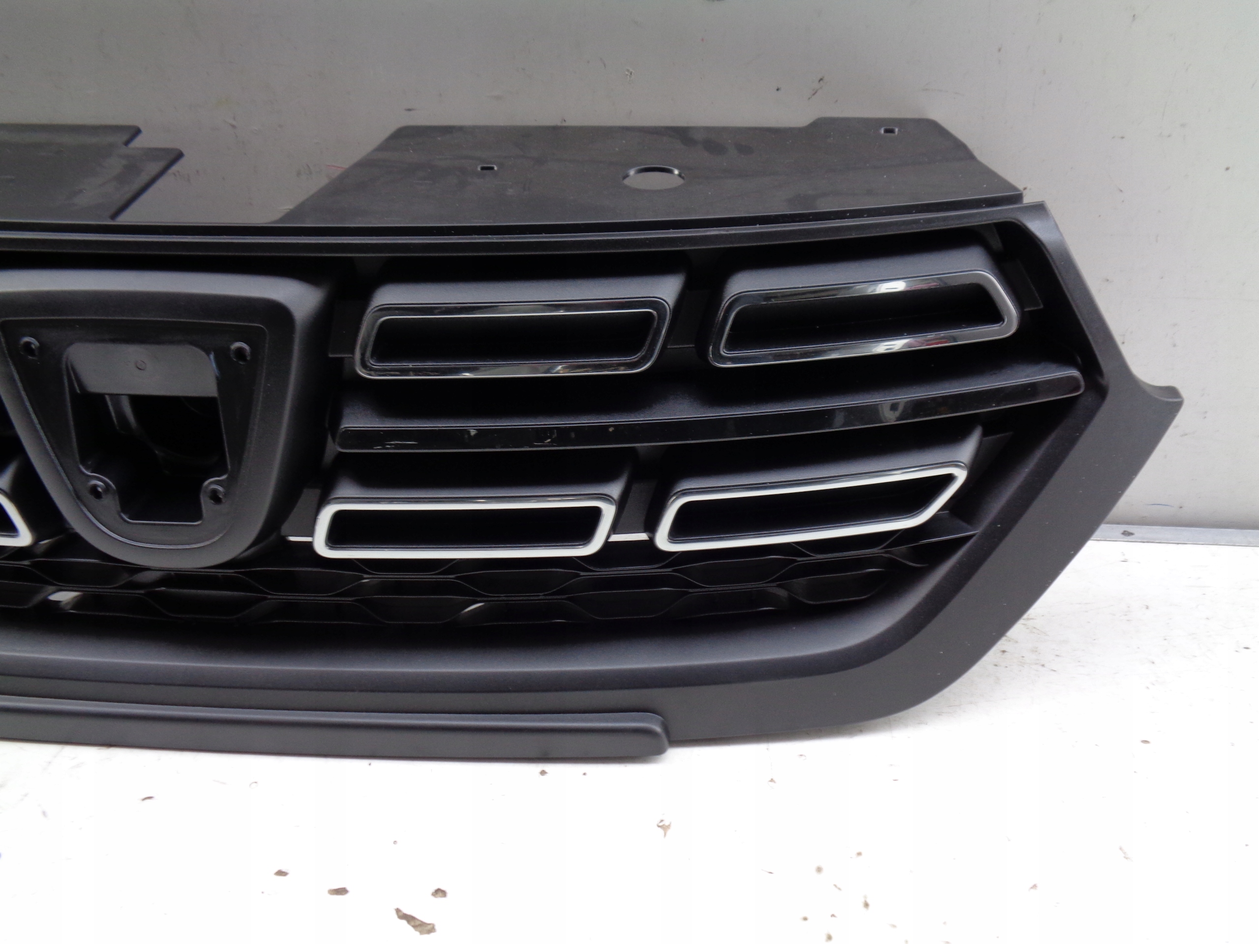 nova maska DACIA LODGY 18- LIFT