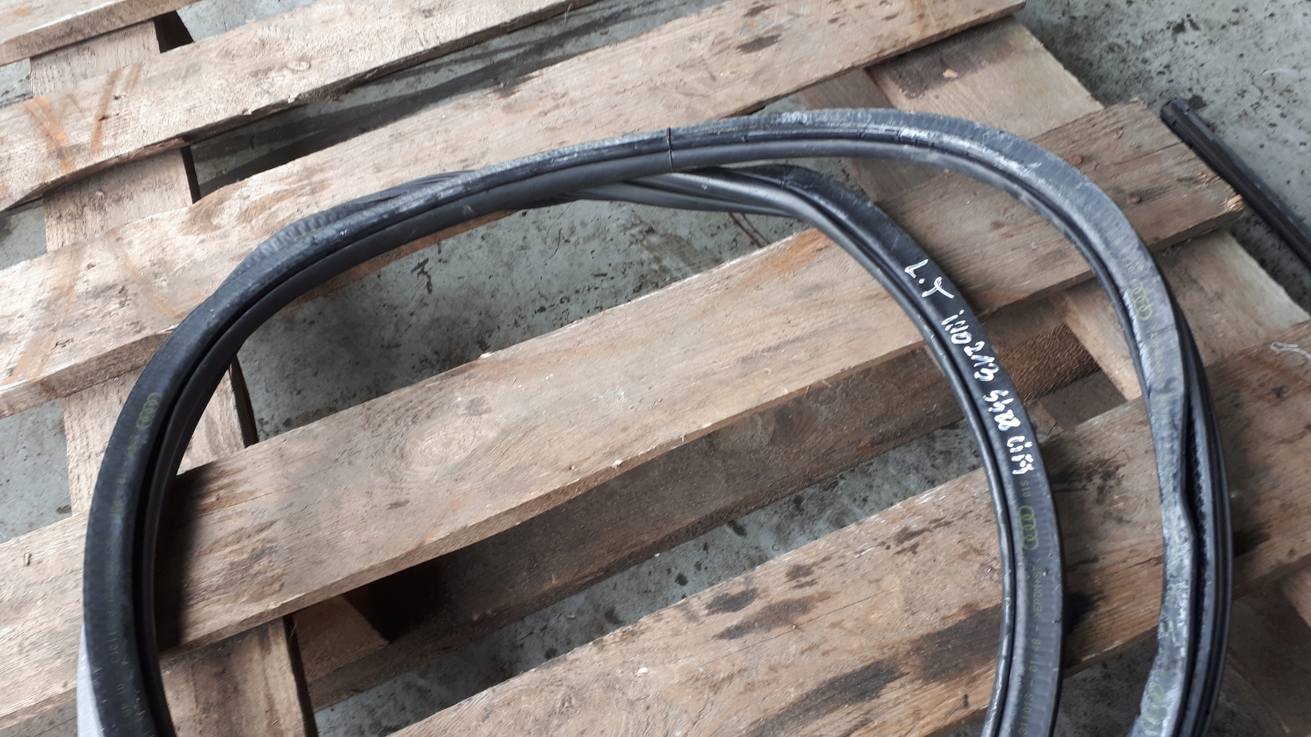 S4 B8 LIFT A4 Dichtsatz Tür links heck Sedan