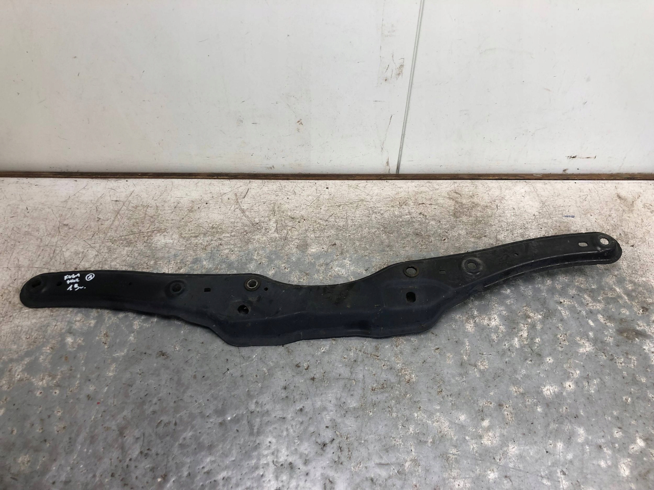 radiator stiffener FORD KUGA MK2 DV41-S10684-BC